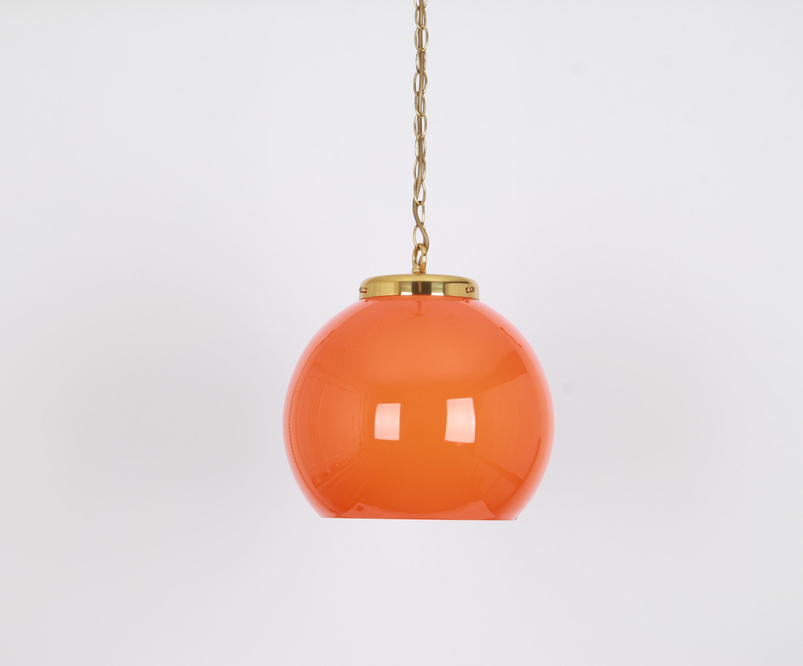 Orange Glass Pendant Light by Peill Putzler, Germany, 1970 In Good Condition For Sale In Aachen, NRW