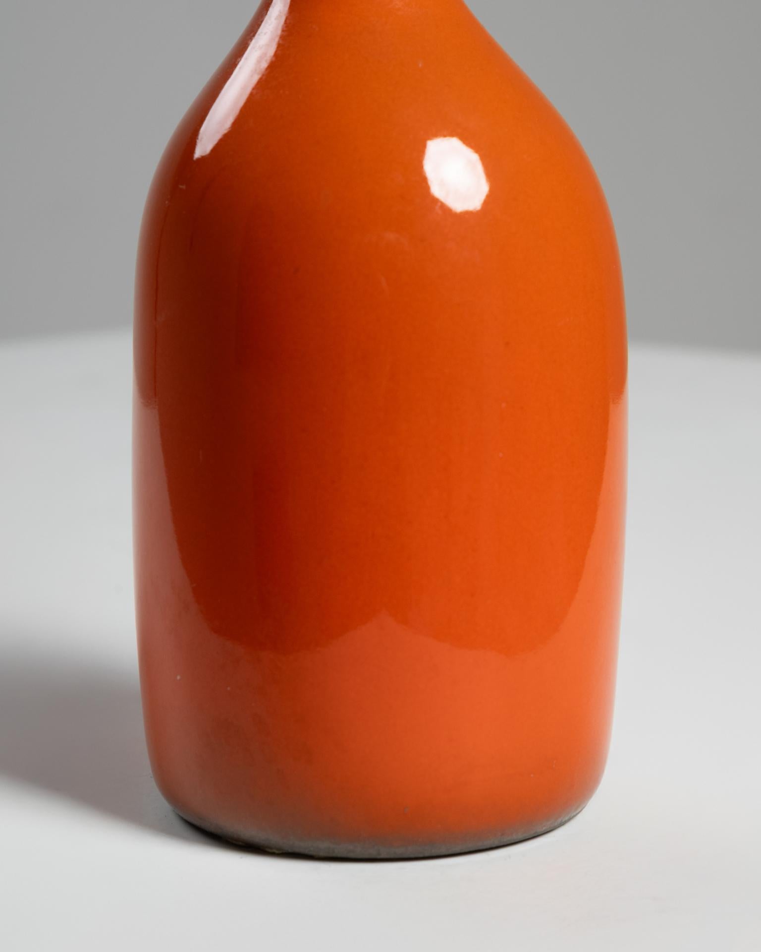 Jarrón de cerámica esmaltada naranja de Jacques (1926-2008) et Dani (1933-2010) RUELLAND Francés en venta