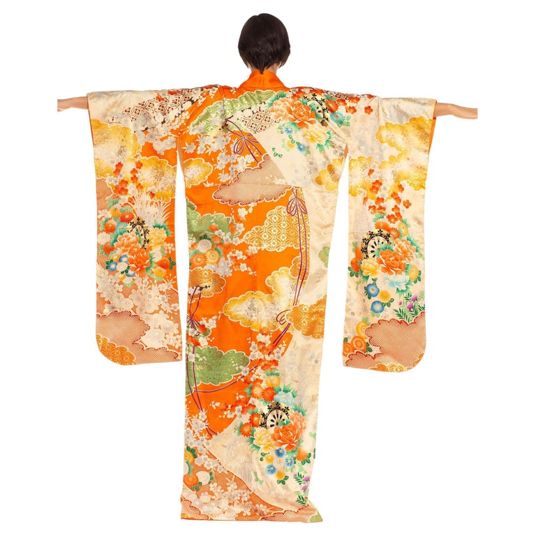 Orange, Green and Metallic Gold Floral Silk Kimono For Sale at 1stDibs