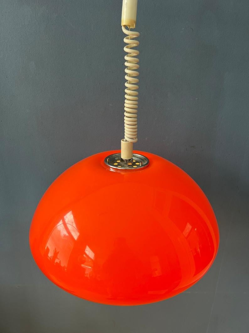 Ère spatiale Lampe suspendue orange de l'ère spatiale Guzzini Cabras de Luigi Massoni, 1970 en vente