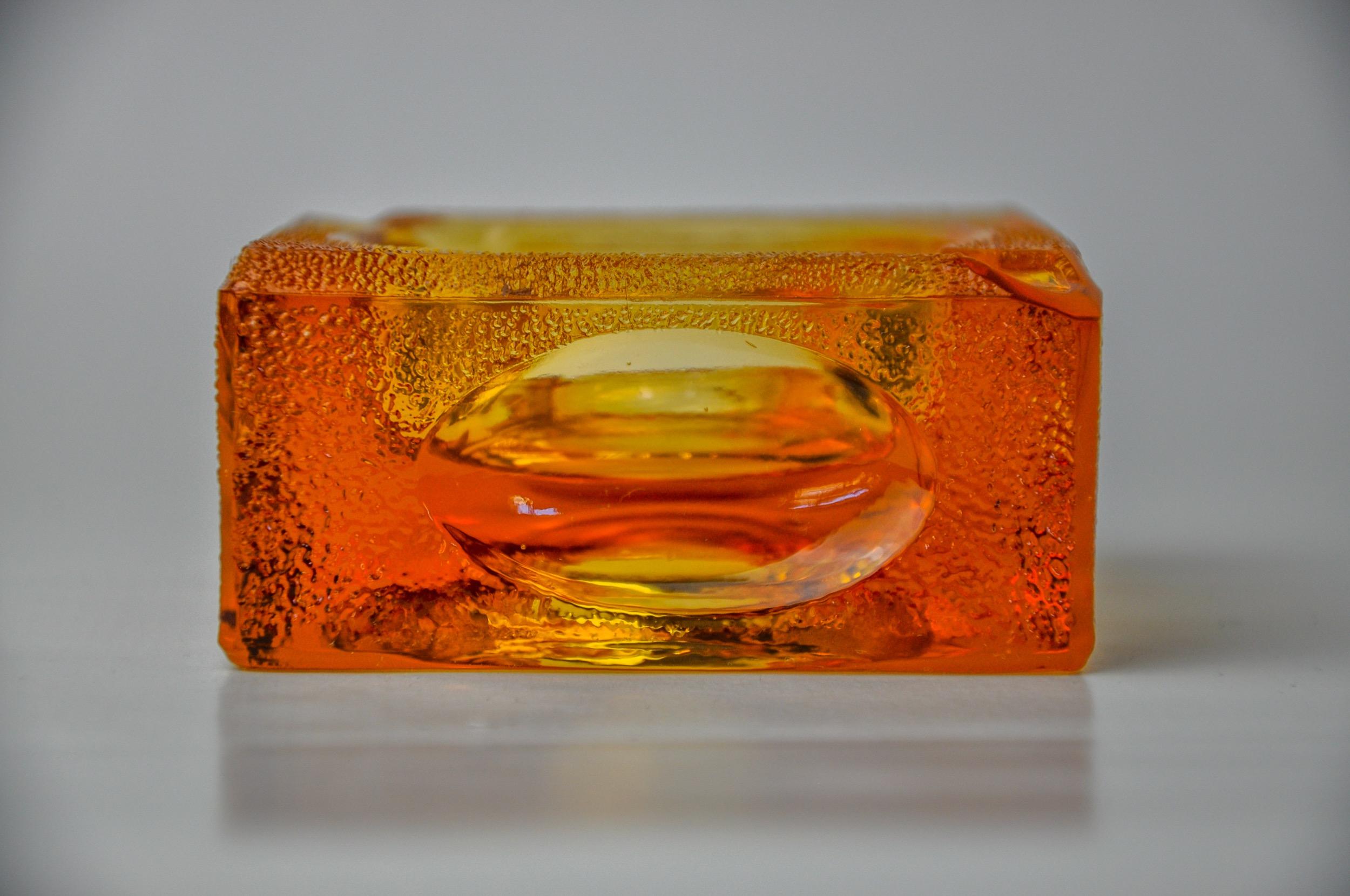 Hollywood Regency Orange ice cube ashtray by antonio imperatore, murano glass, italy, 1970 For Sale