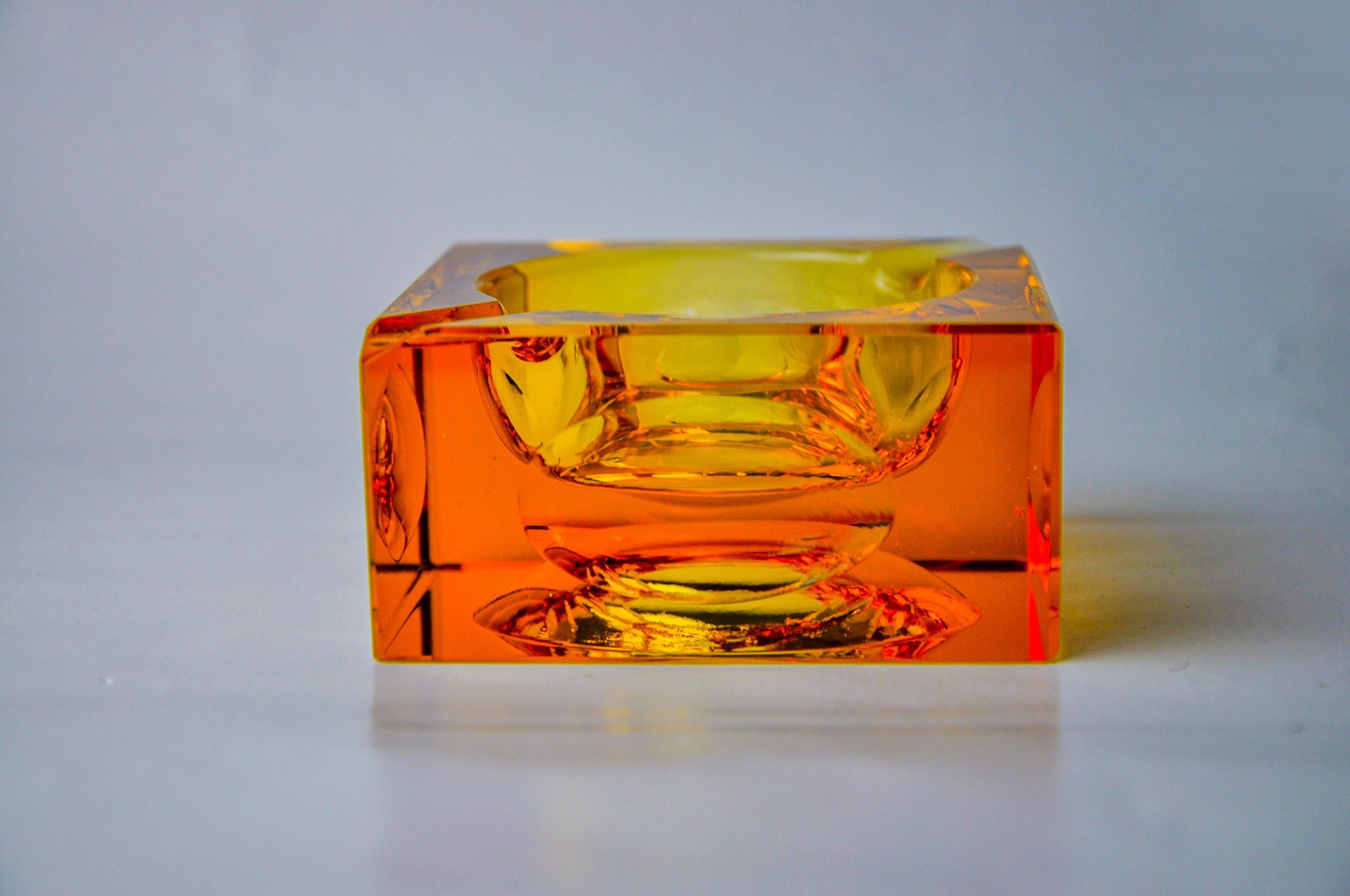 Hollywood Regency Cendrier d'Antonio Imperatore, verre de Murano, Italie, 1970 en vente