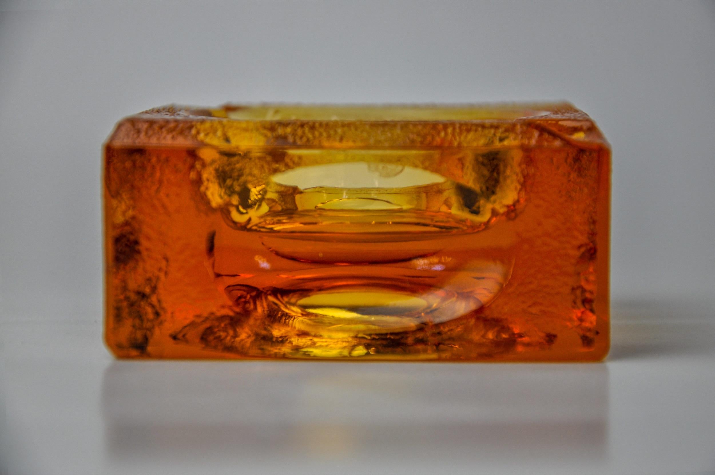 Hollywood Regency Orange ice cube ashtray by Antonio Imperatore, Murano glass, Italy, 1970 For Sale