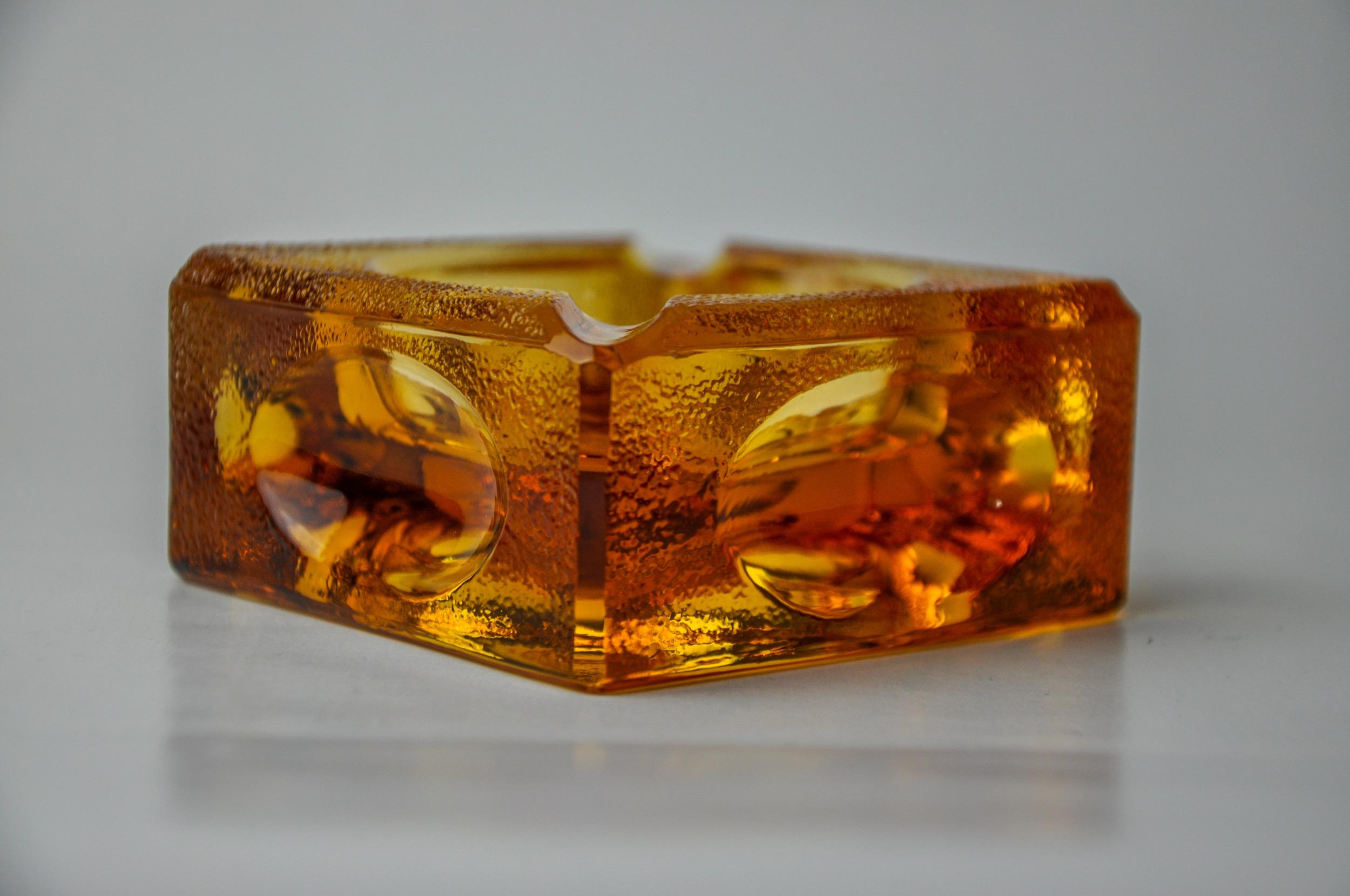 Orange ice cube ashtray by Antonio Imperatore, Murano glass, Italy, 1970 For Sale 1