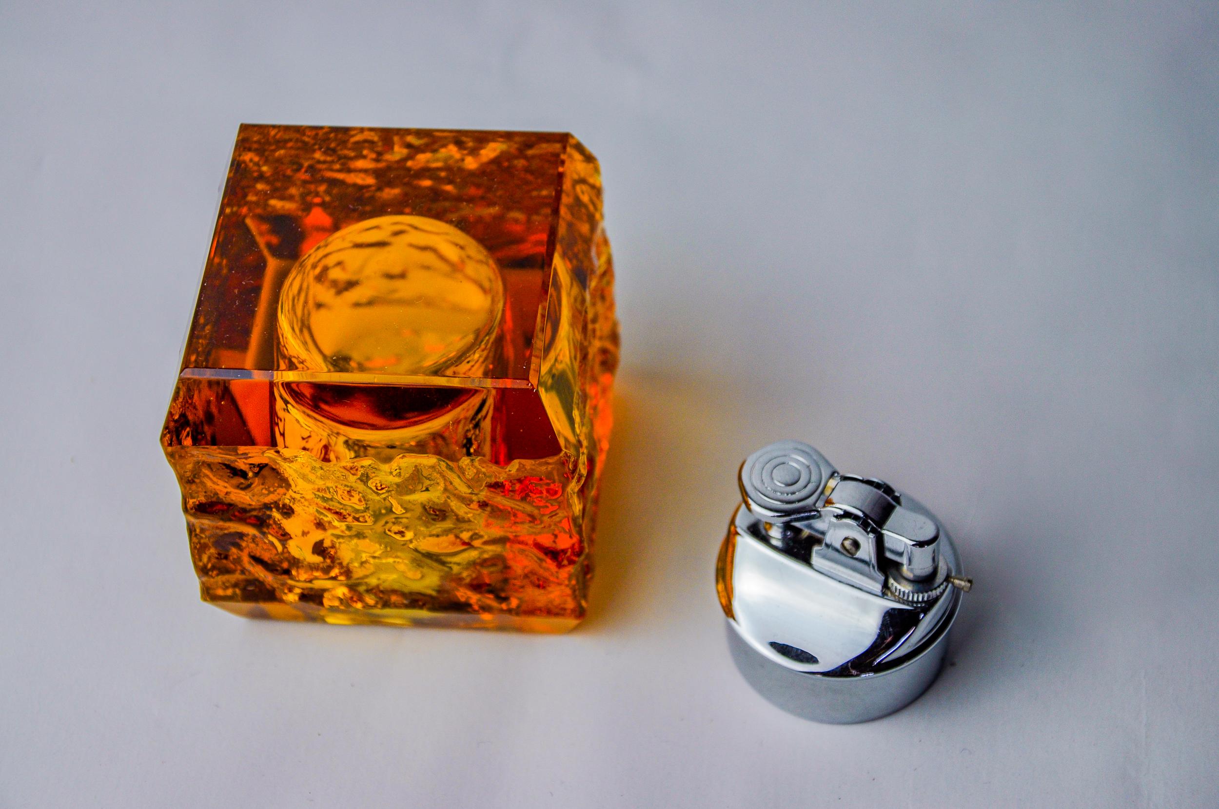 Orange ice cube lighter by Antonio Imperatore, murano glass, Italy, 1970 In Good Condition For Sale In BARCELONA, ES