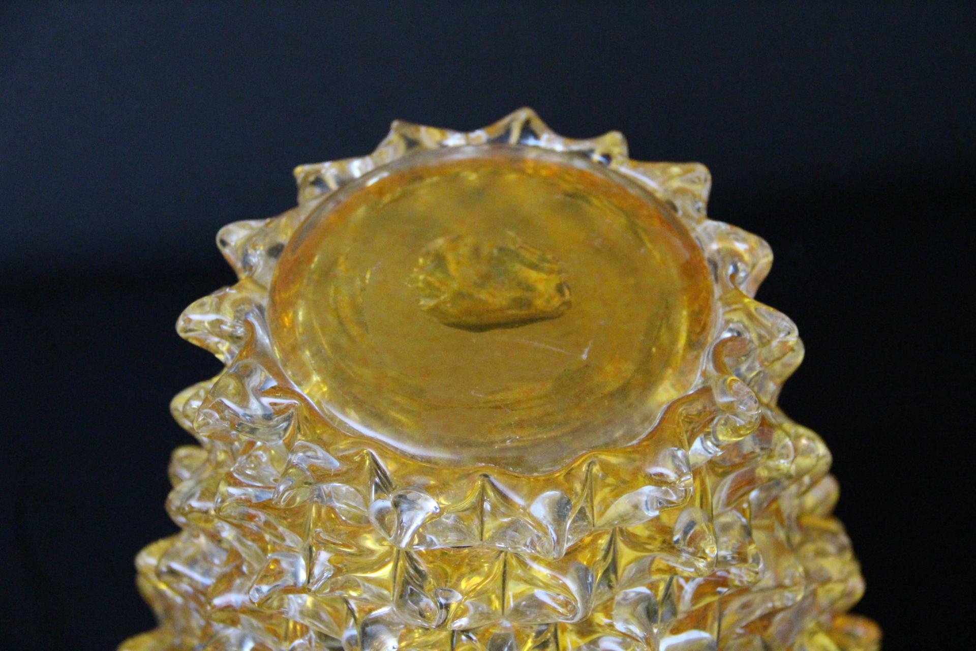 Jarrón de Cristal de Murano Iridiscente Naranja con Decoración de Espigas Rostrato en Estilo Barovier en venta 2