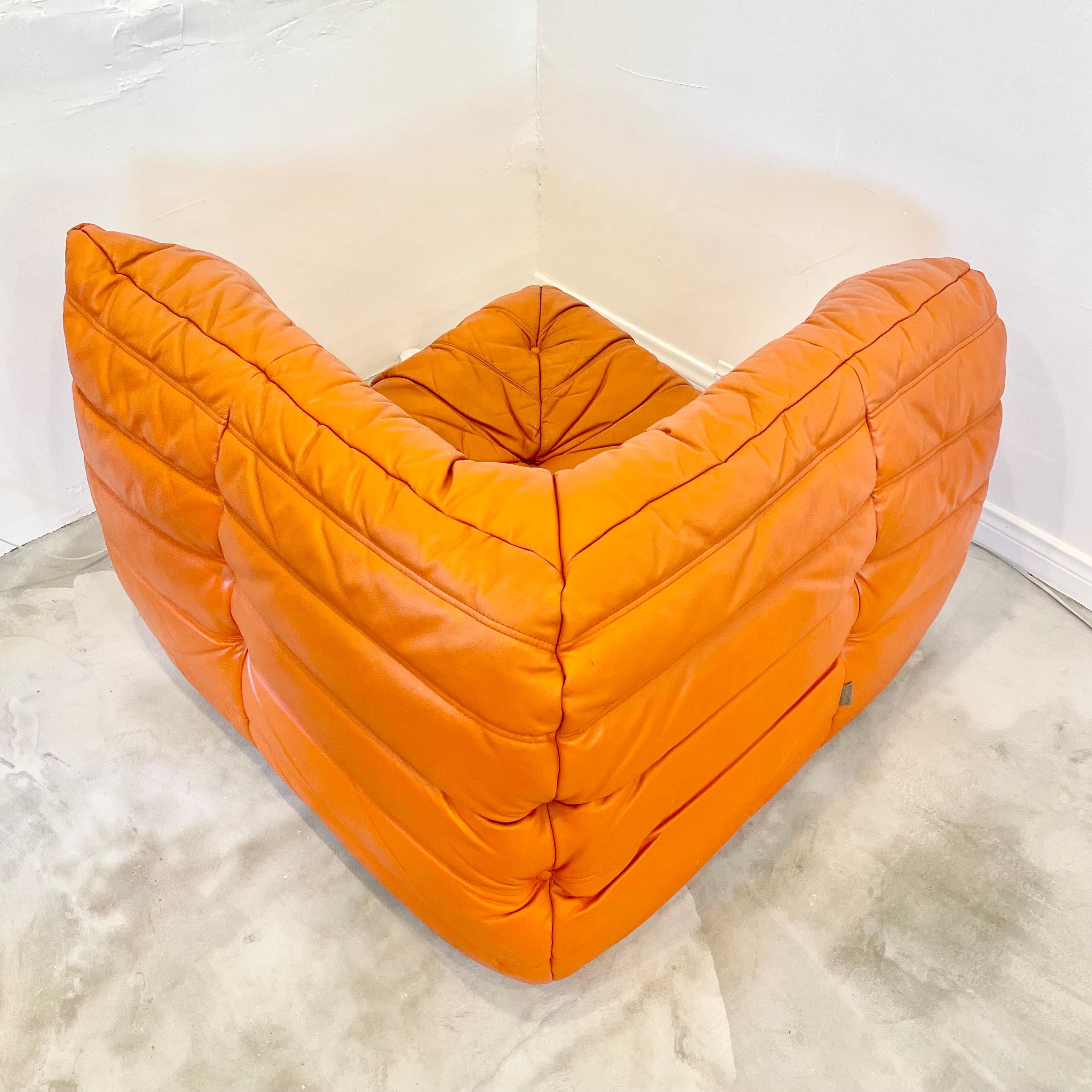 Orange Leather Togo Set by Ligne Roset, 1980s France In Good Condition In Los Angeles, CA