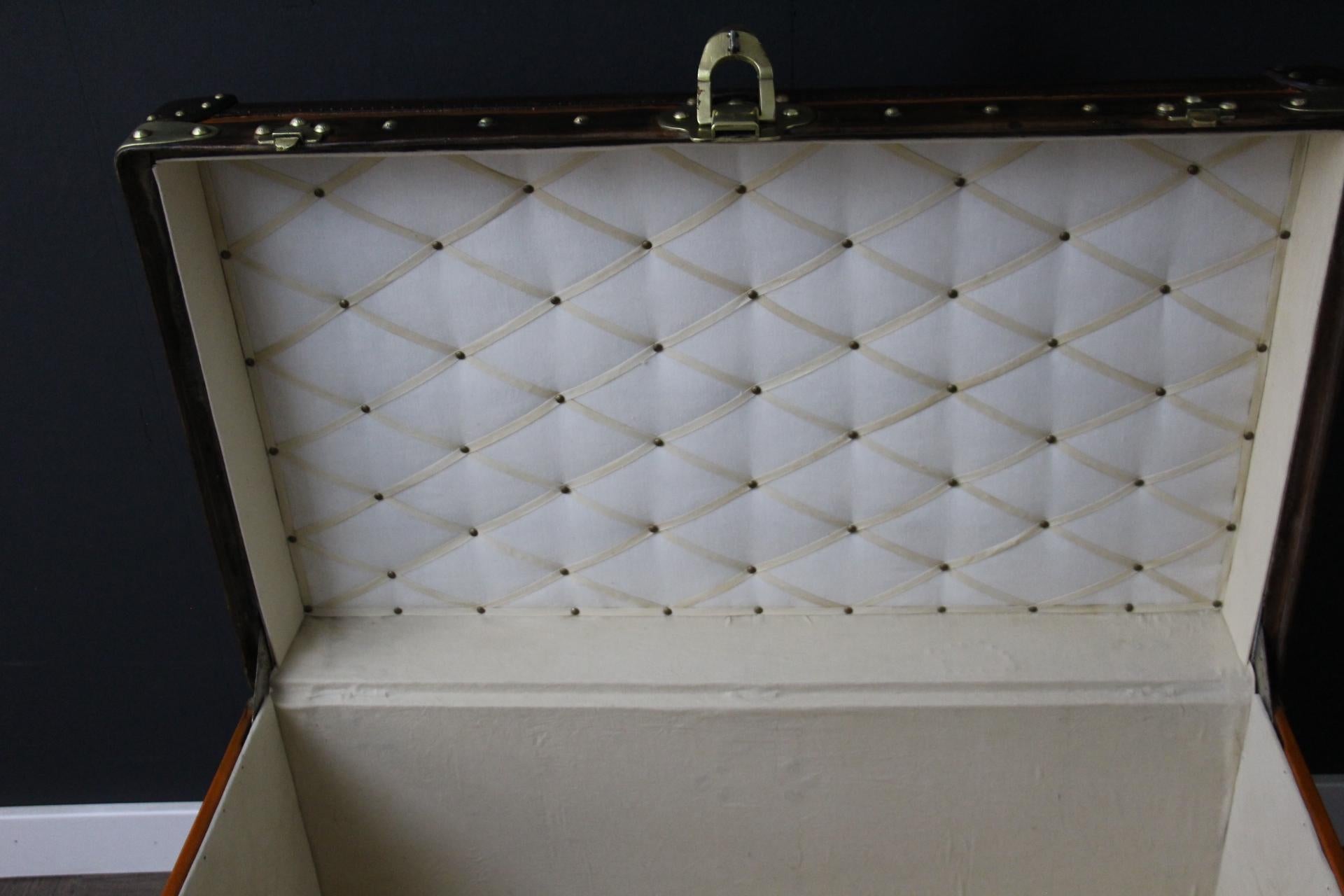 Orange Louis Vuitton Trunk, Vuitton Courrier Trunk, Louis Vuitton Steamer Trunk 10