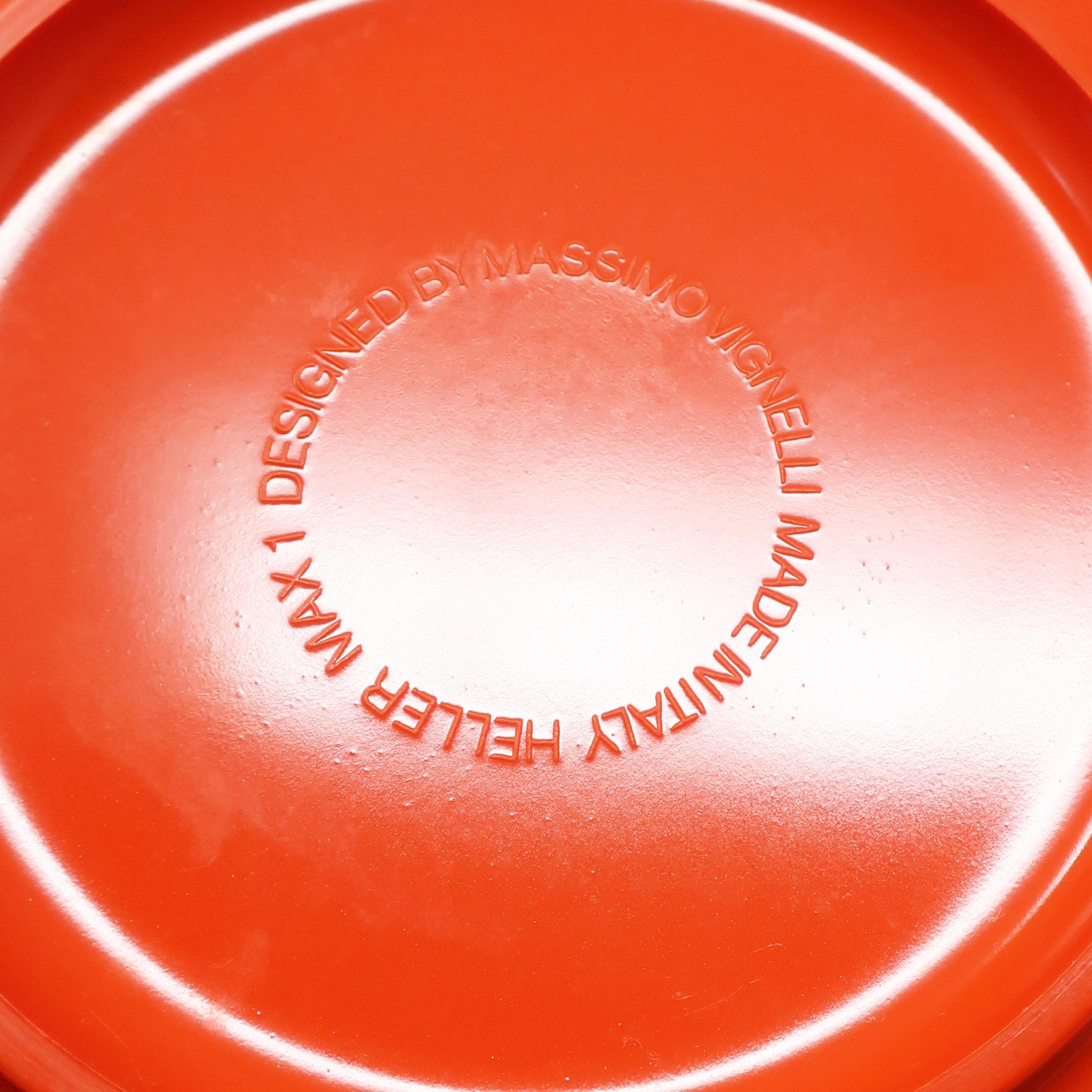Orange Massimo Vignelli for Heller Dinnerware, Set of 31 Pieces In Good Condition In Brooklyn, NY