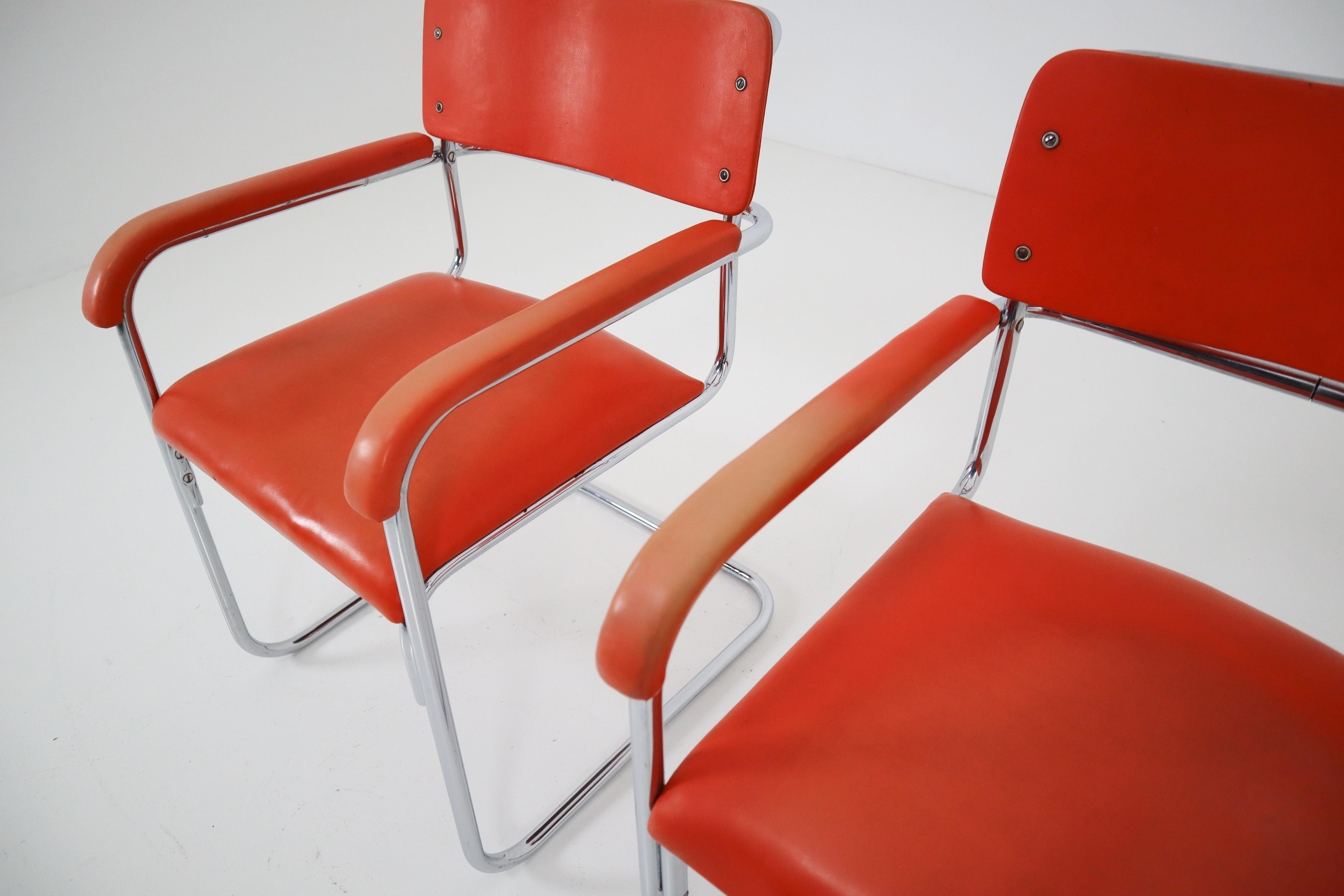 Orange Mid-Century Modern Bauhaus Chrome Armchairs by Thonet, circa 1930s In Good Condition In Almelo, NL