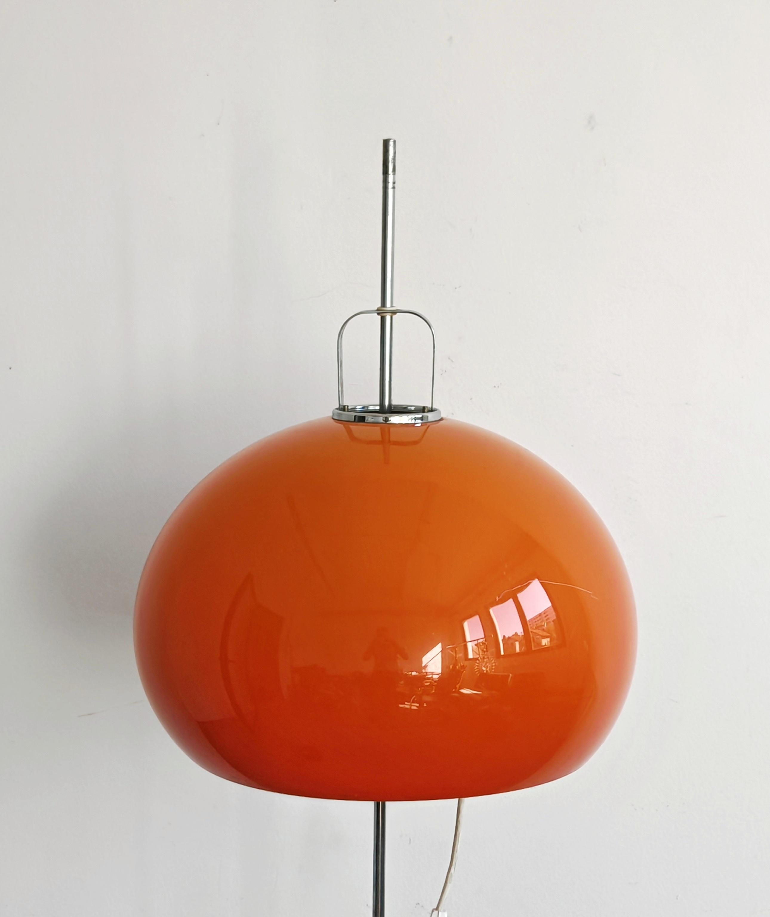 Mid-Century moderno Lampada da terra arancione Mid Century Modern 