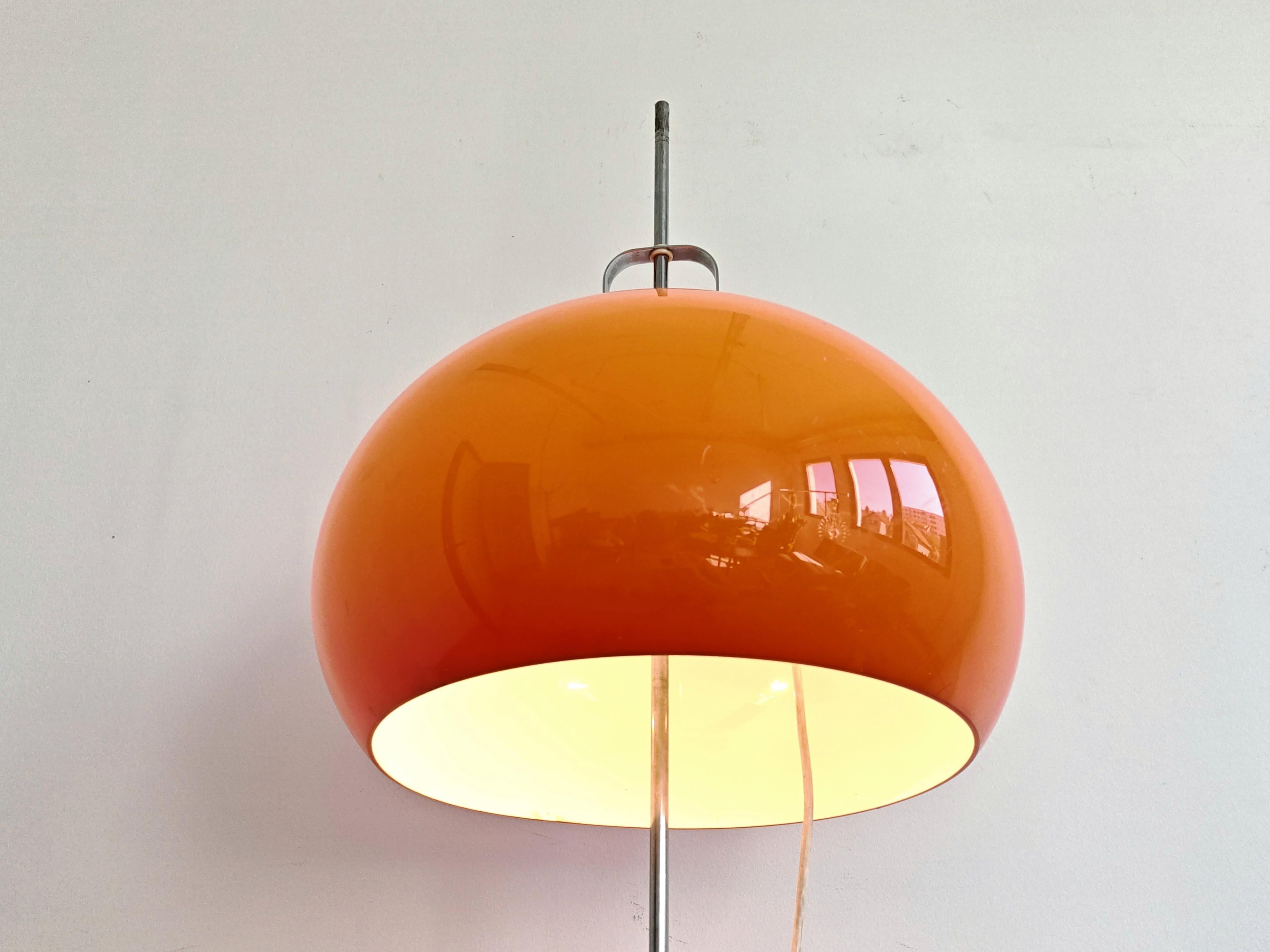 Lampada da terra arancione Mid Century Modern 