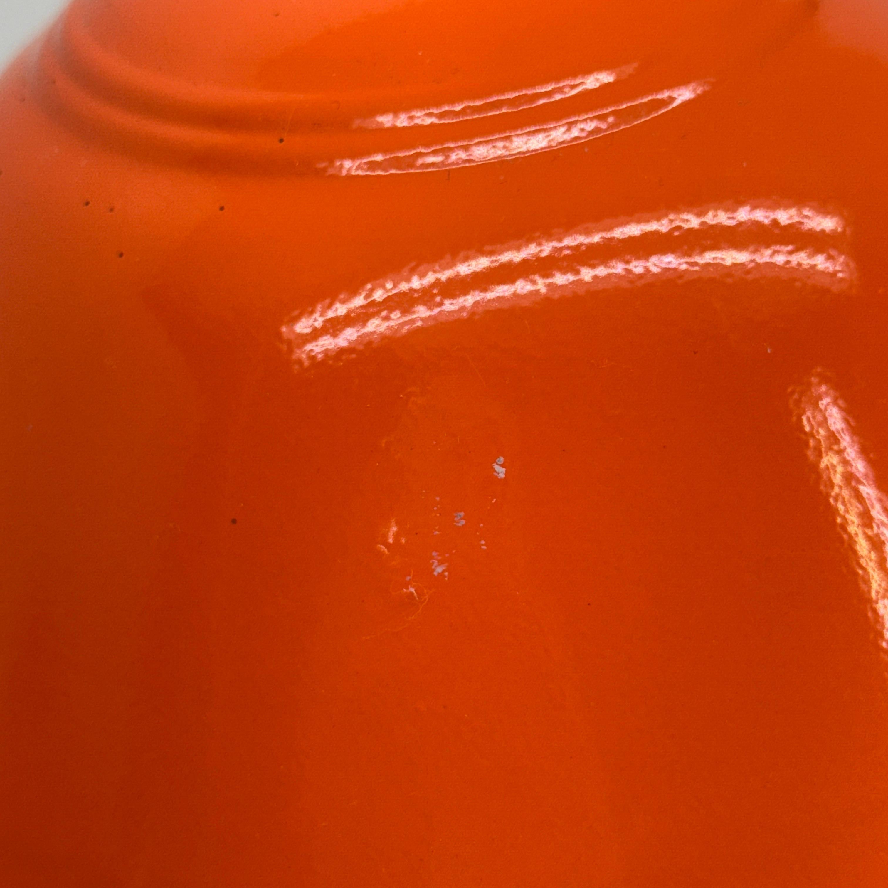 Lámpara de Sobremesa Cuello de Cisne de Metal Naranja Moderna de Mitad de Siglo Estadounidense en venta