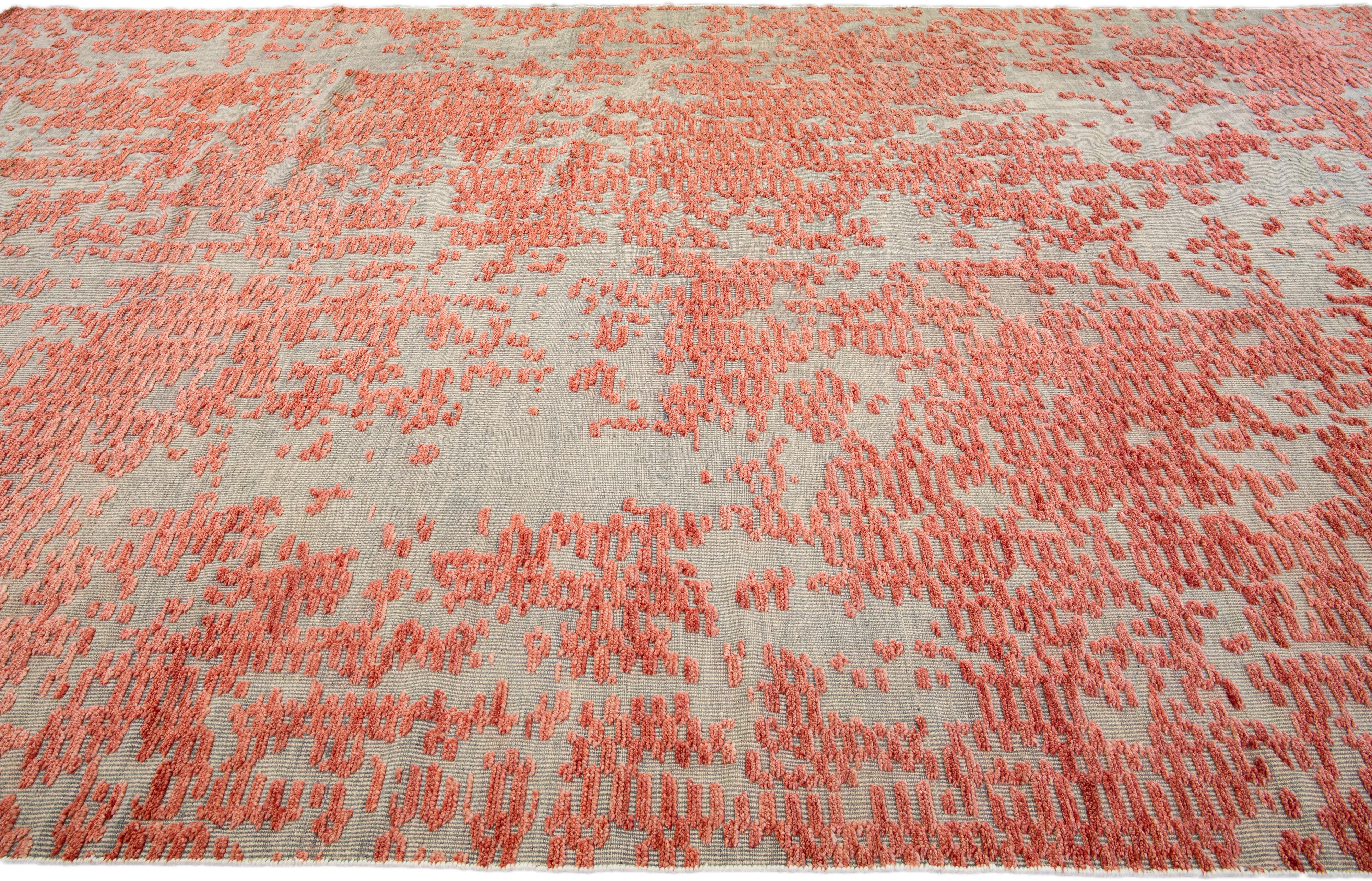 Noué à la main Tapis surdimensionné Safi de la collection moderne Apadana orange, fait à la main en vente