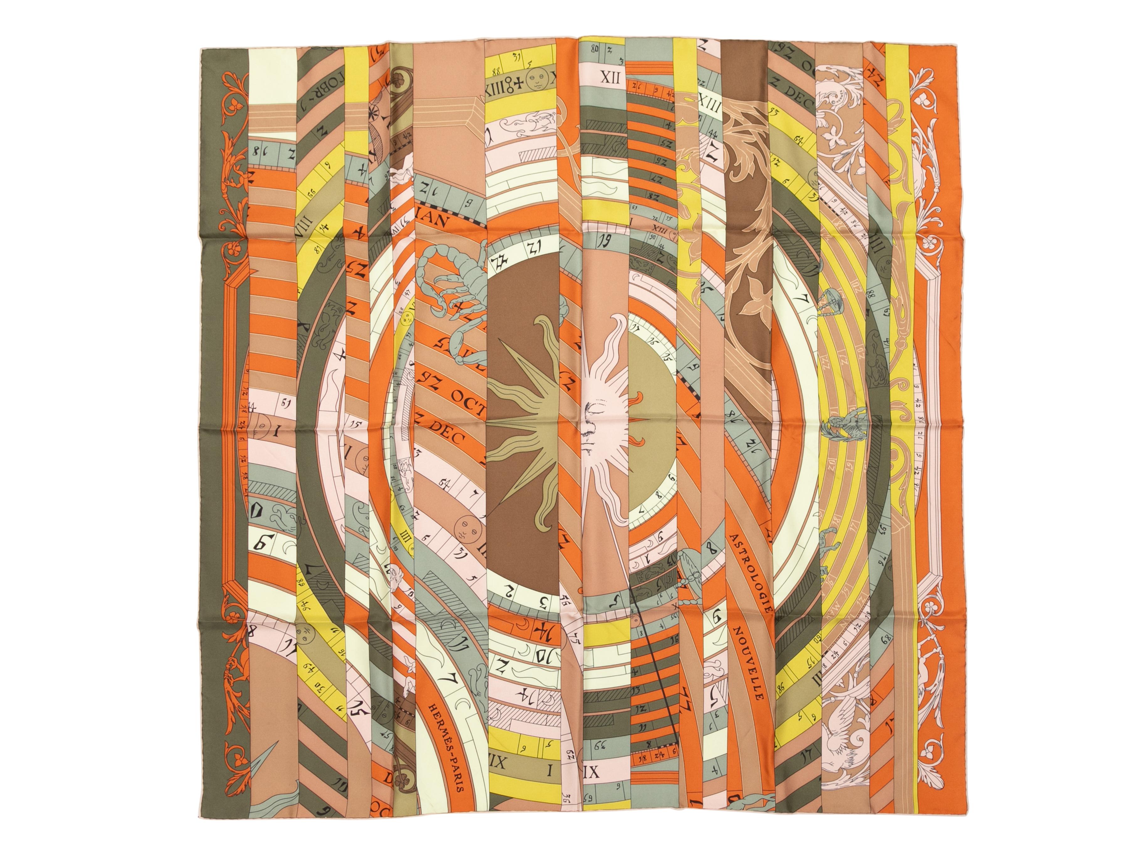 Pañuelo de seda estampado Hermes Astrologie Nouvelle Motif naranja y multicolor en Bueno Estado en New York, NY