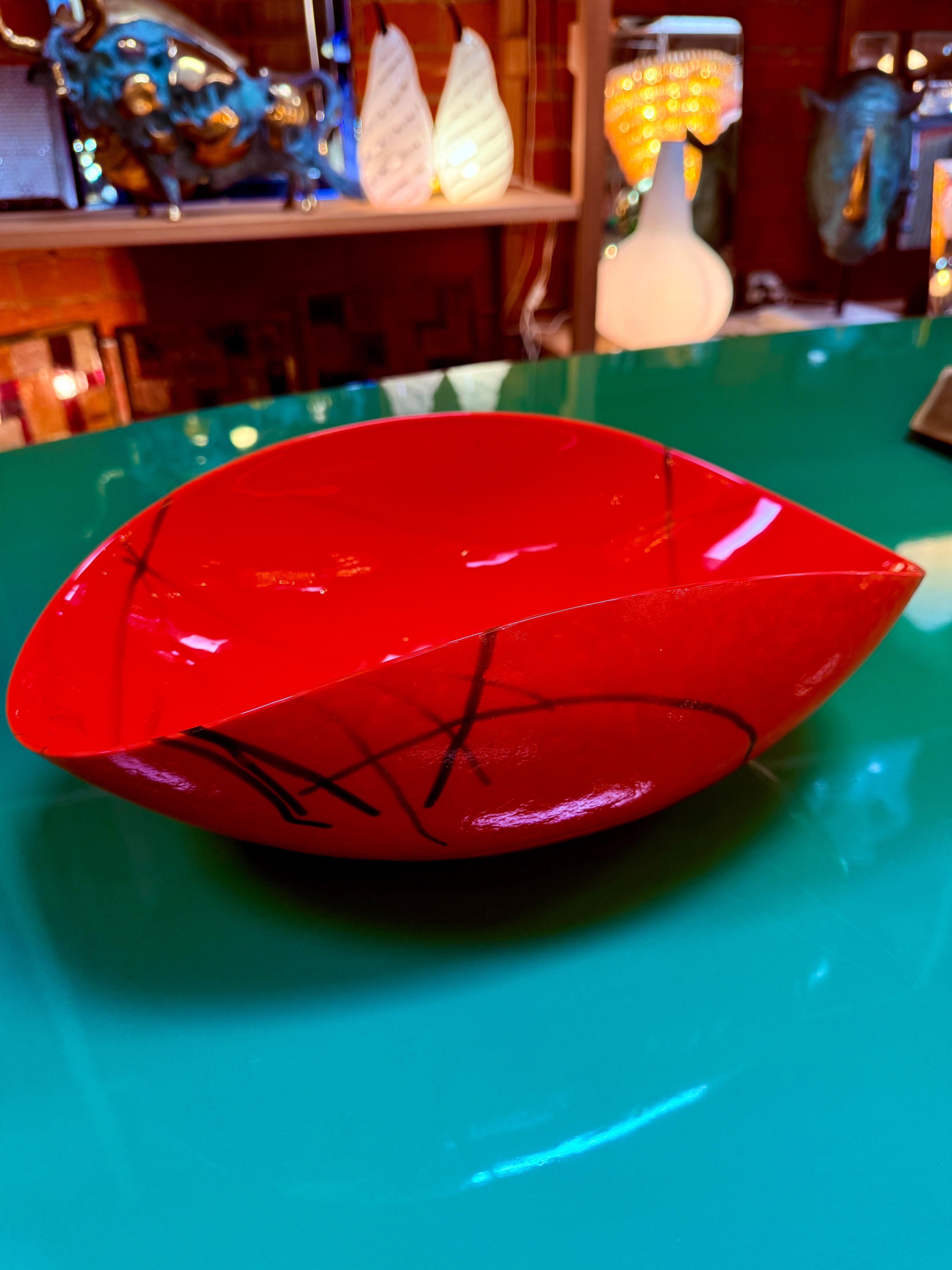 Moderne Bol en verre d'art rouge de Murano en vente