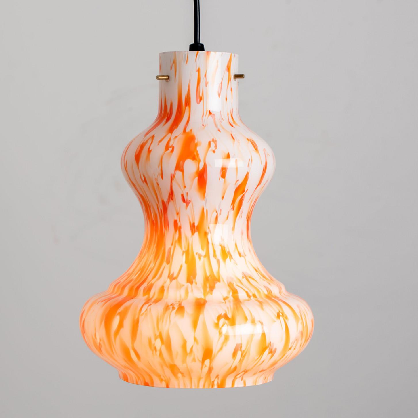 Milieu du XXe siècle Lampe à suspension en verre de Murano orange de Massimo Vignelli pour Venini, 1960 en vente