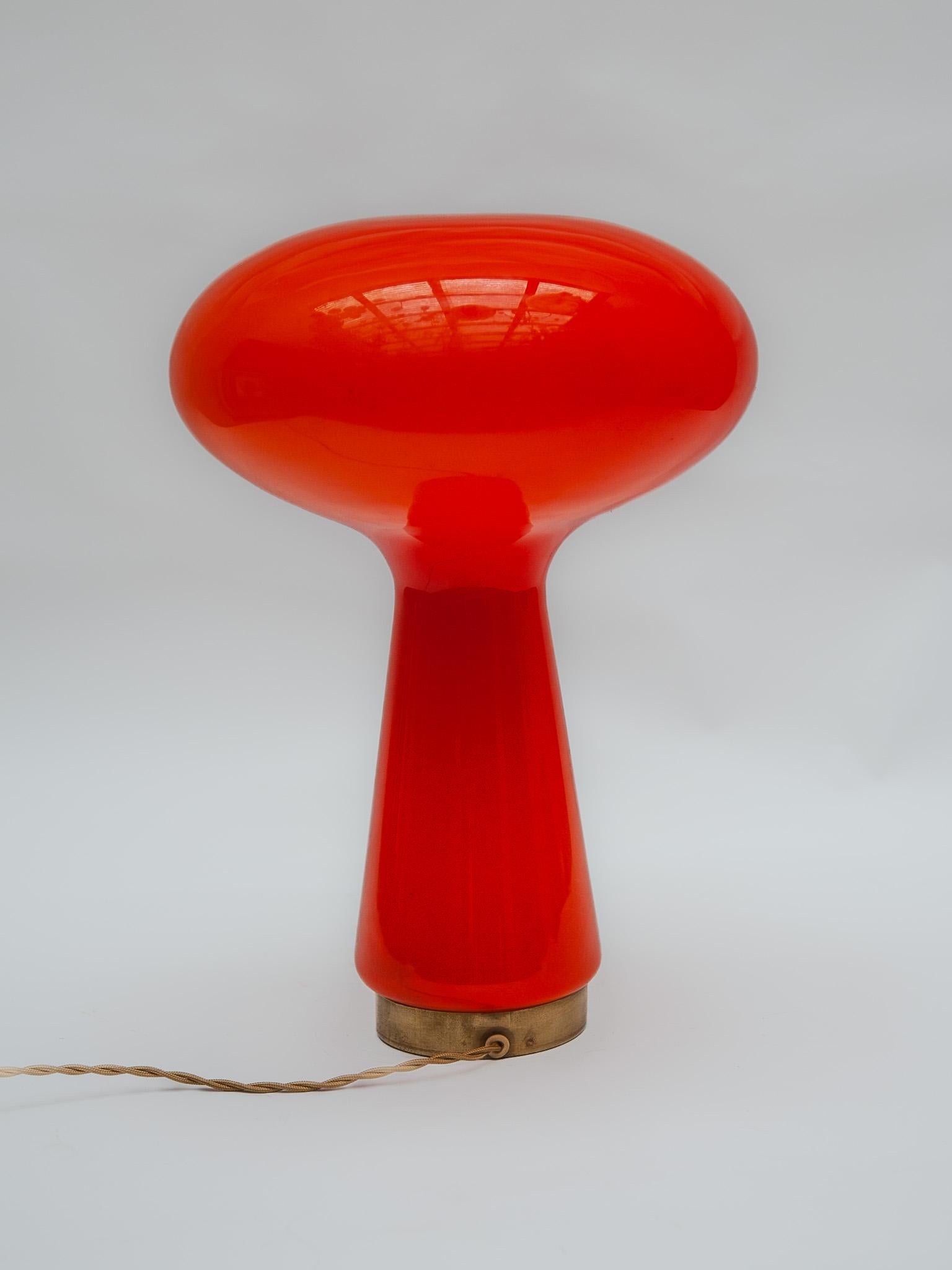 Mid-Century Modern Orange Mushroom Murano Glass Table Lamp by Carlo Nason for Mazzega, 1966