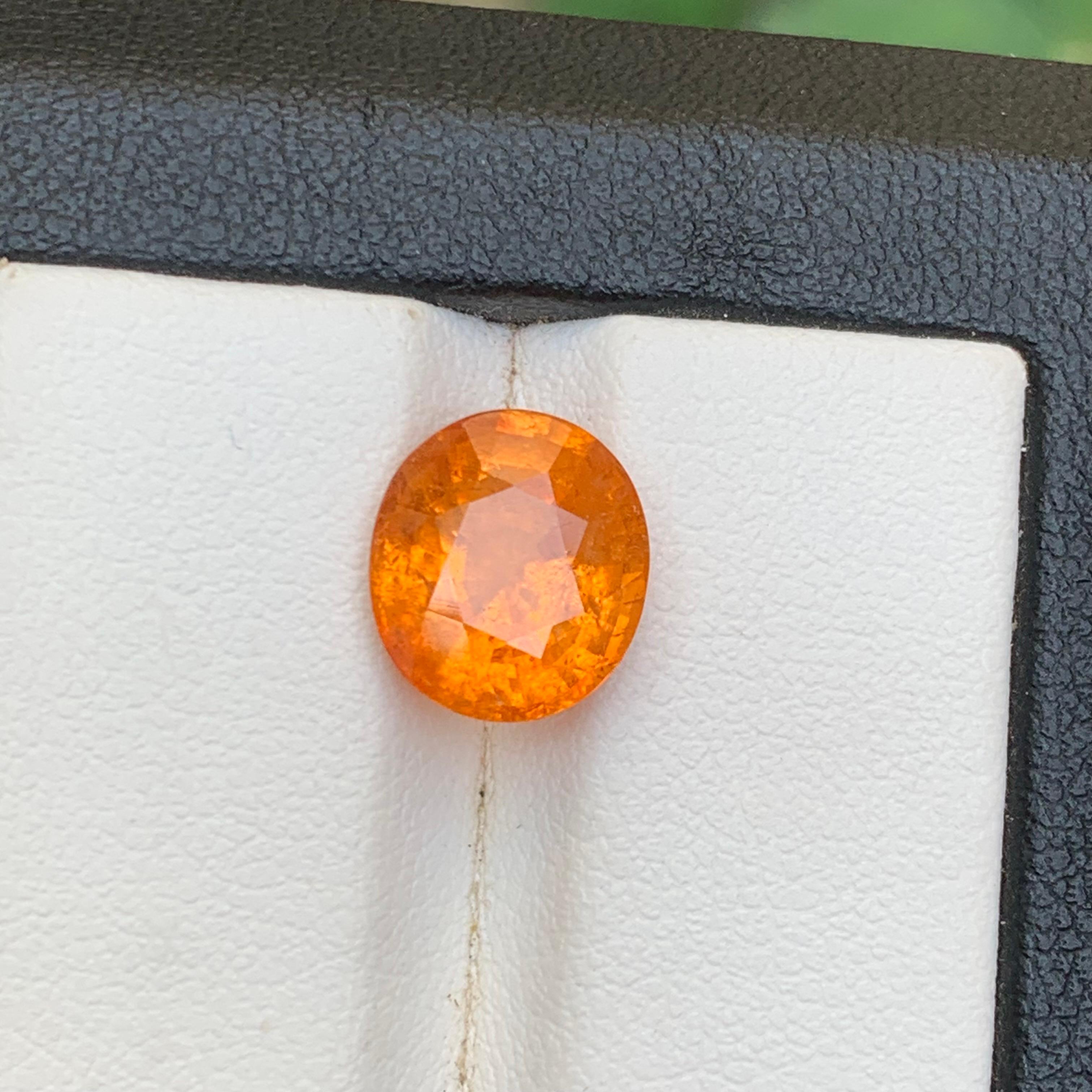 Spessartite naturale arancione / Spessartine / Granato mandarino sciolto 4,76 Ct in vendita 5