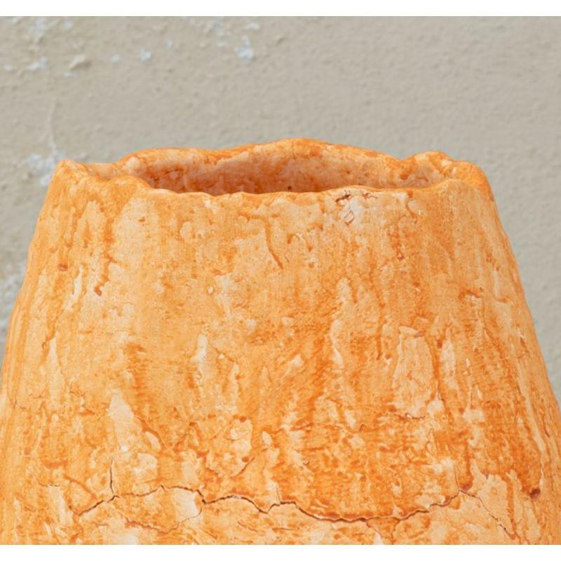 italien Ocre orange, taille moyenne, par Daniele Giannetti en vente