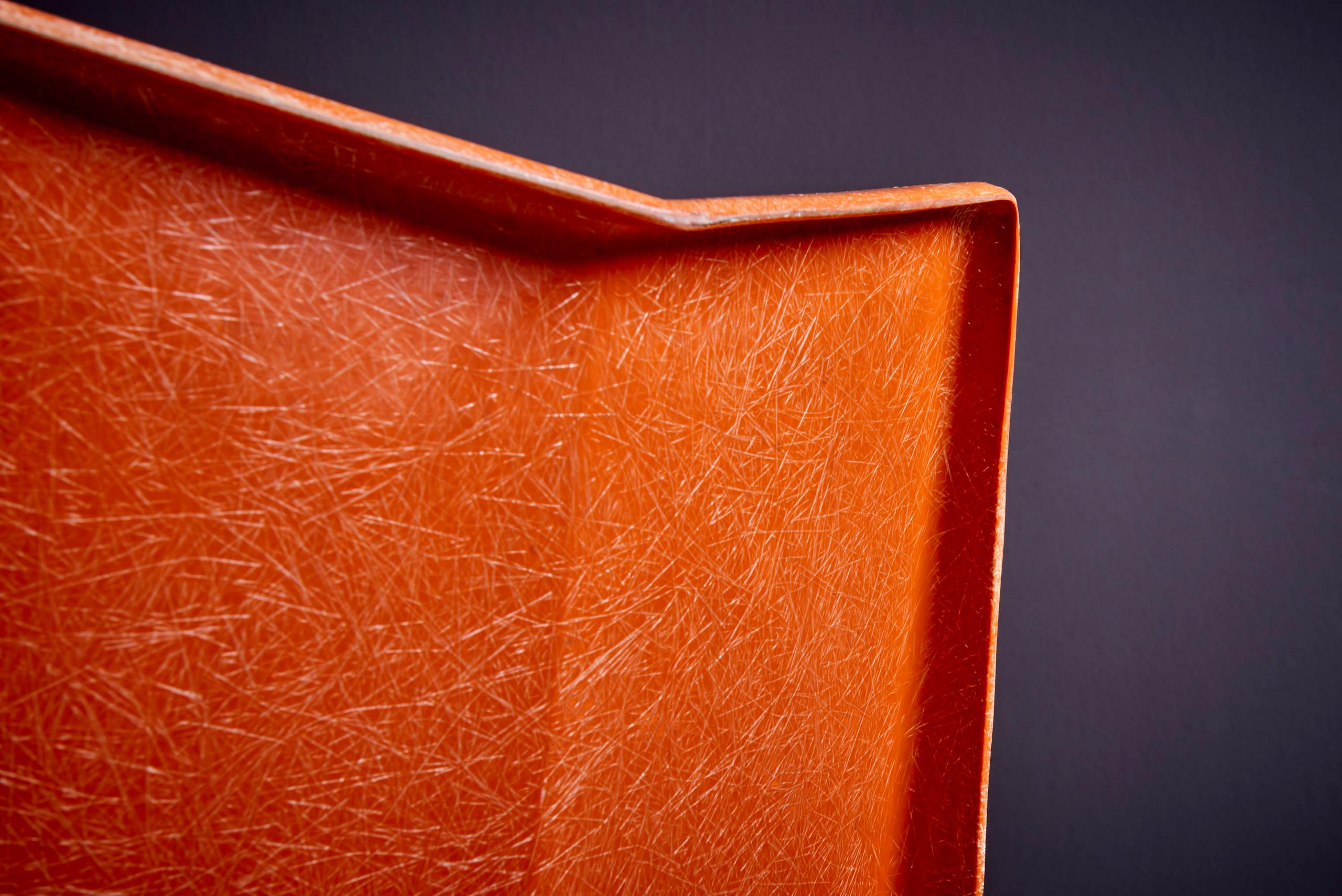 Silla origami naranja de Paul Mcobb Acero