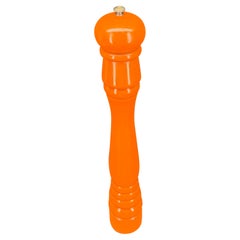 Stoviglie moderne di metà secolo