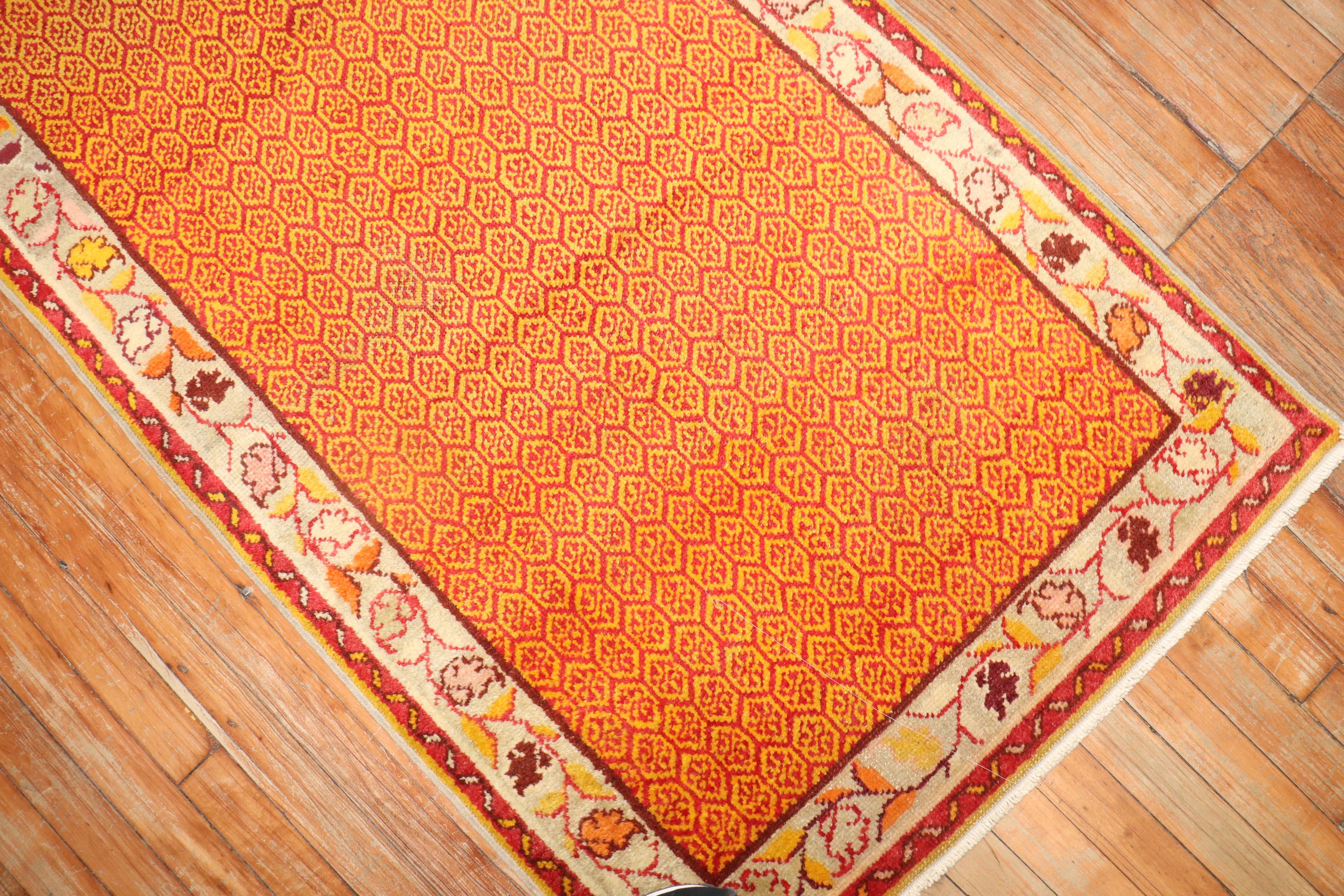 Orange Peel Anatolian Rug In Good Condition For Sale In New York, NY