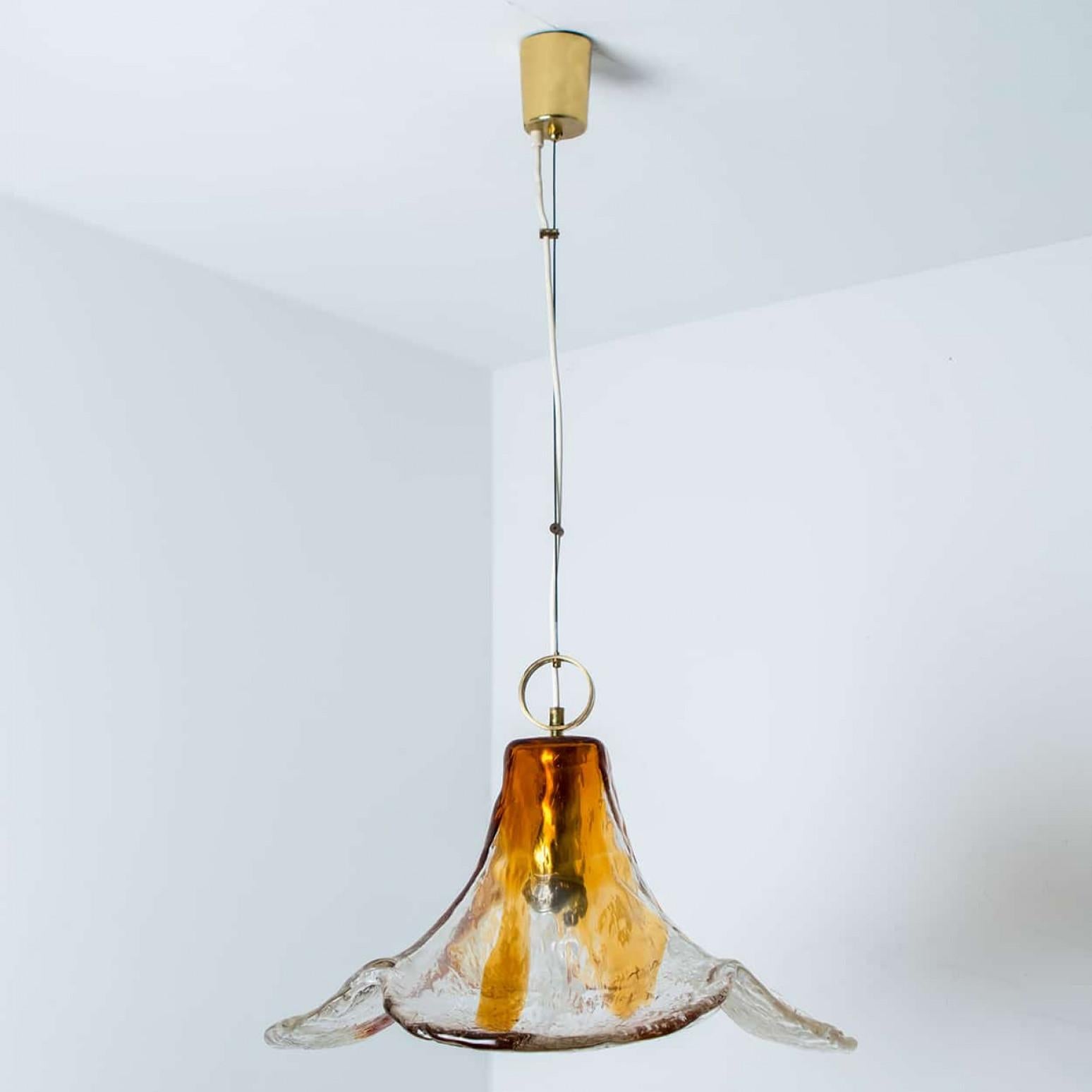Lámpara Colgante Pétalo Naranja Model By Carlo Nason for Mazzega Moderno de mediados de siglo en venta