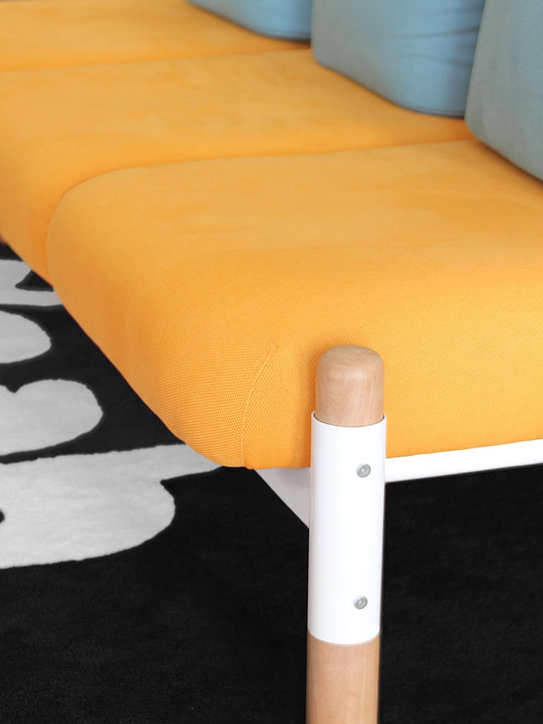 Orange PK15 Single Seat Sofa, Steel Structure & Wood Legs by Paulo Kobylka In New Condition For Sale In Londrina, Paraná