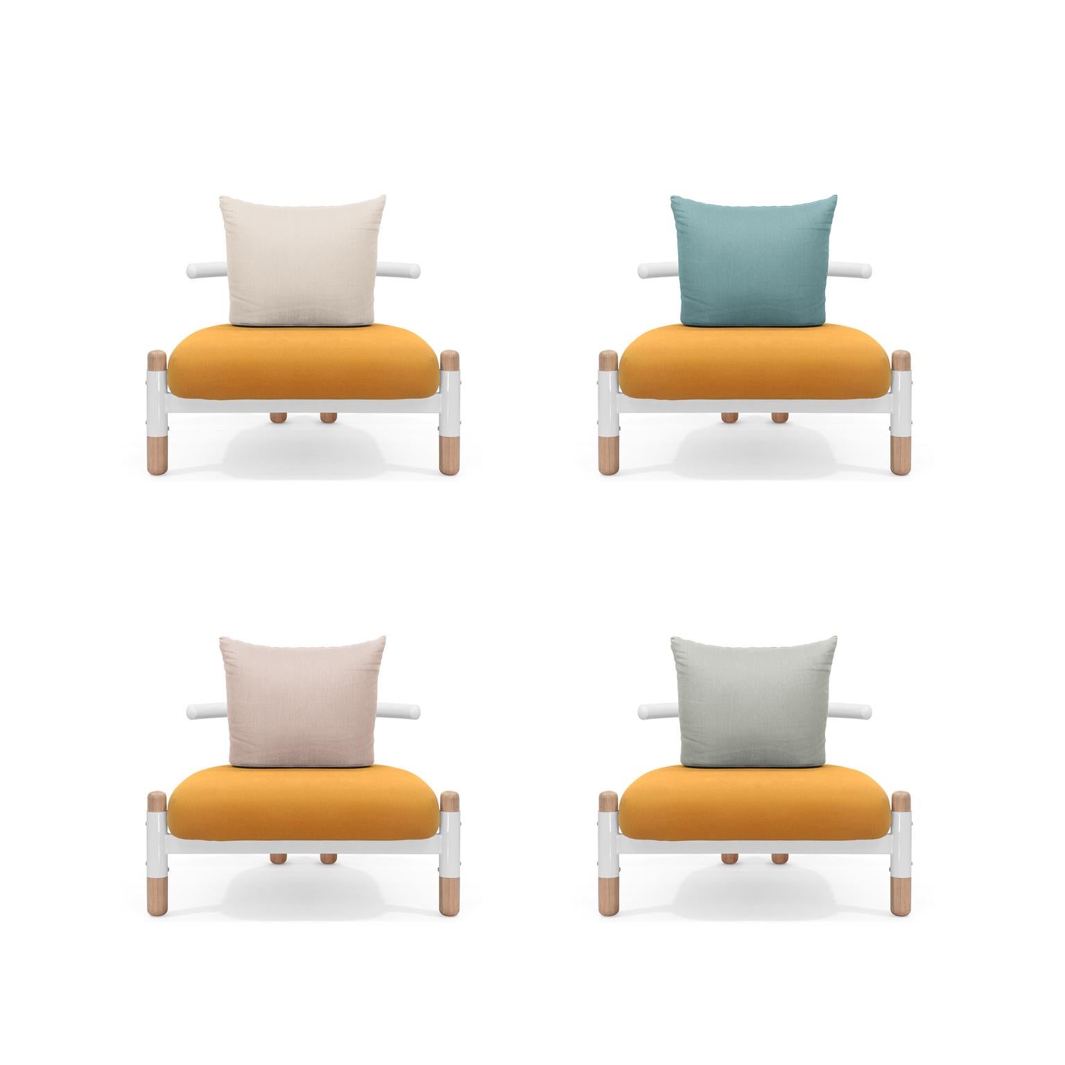 Contemporary Orange PK15 Single Seat Sofa, Steel Structure & Wood Legs by Paulo Kobylka For Sale
