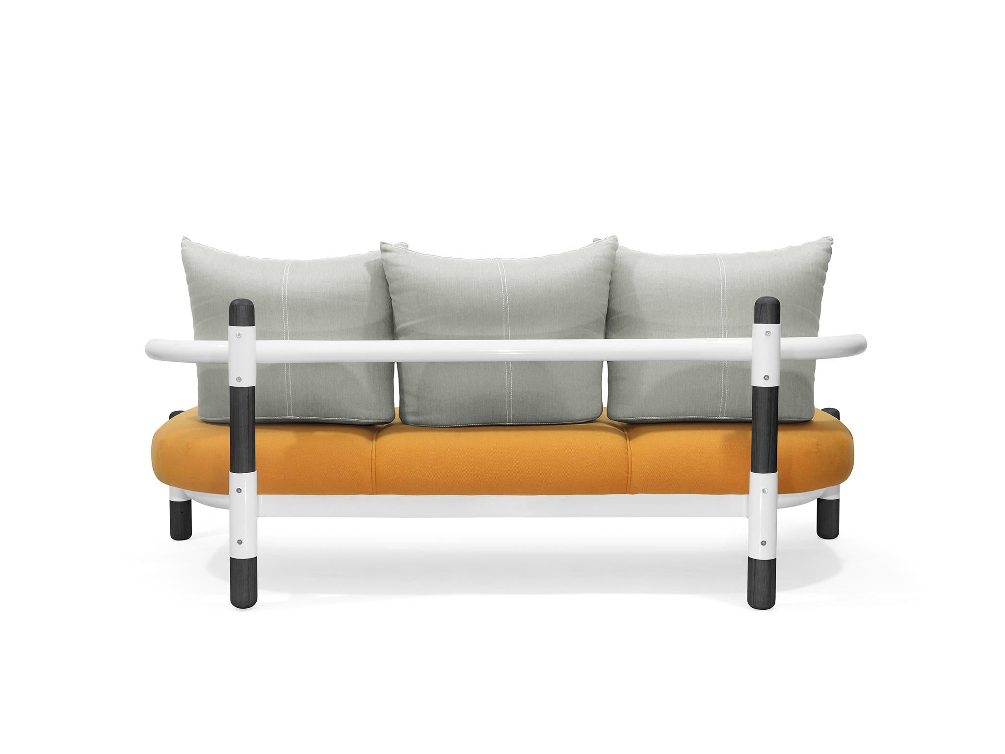 Brazilian Orange PK15 Three-Seat Sofa, Steel Structure and Ebonized Legs by Paulo Kobylka For Sale