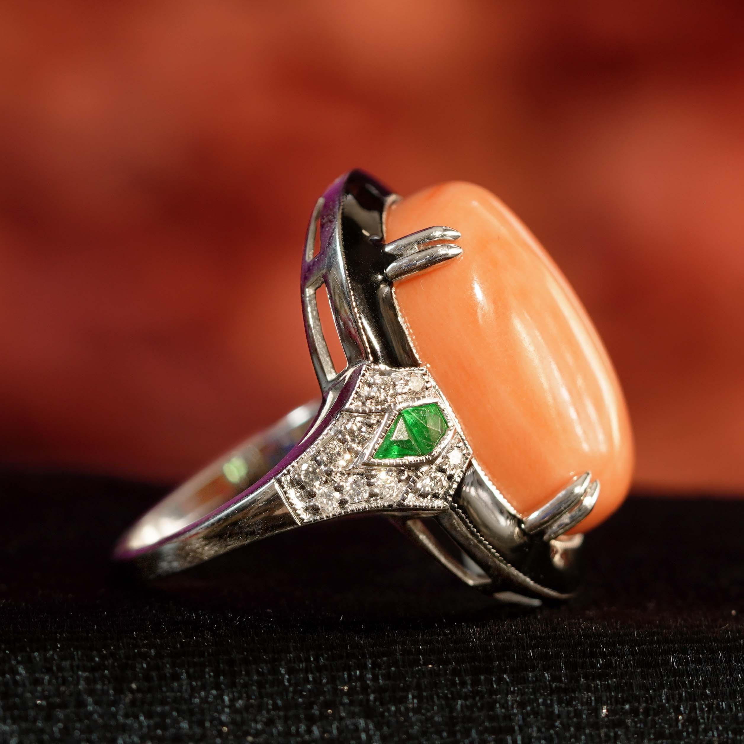 Orange Red Coral Emerald Diamond Art Deco Style 14K White Gold Black Enamel Ring in vendita 2