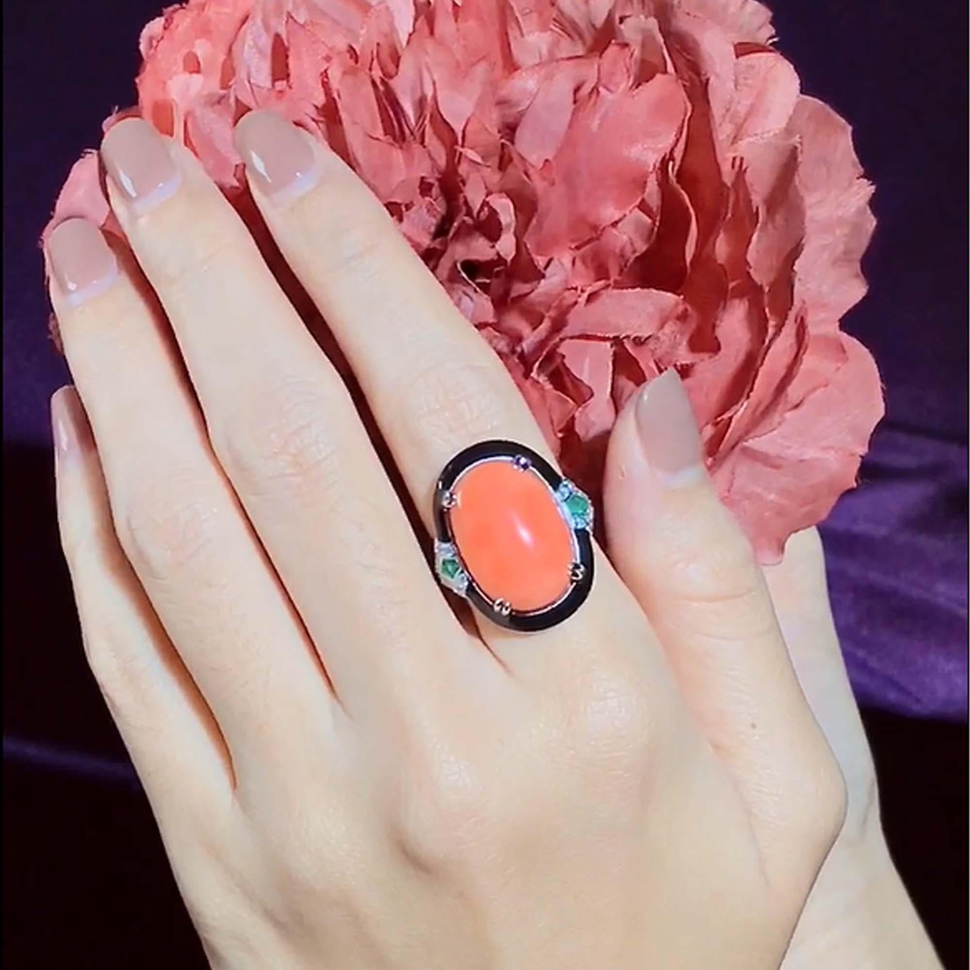 Orange Red Coral Emerald Diamond Art Deco Style 14K White Gold Black Enamel Ring in vendita 3