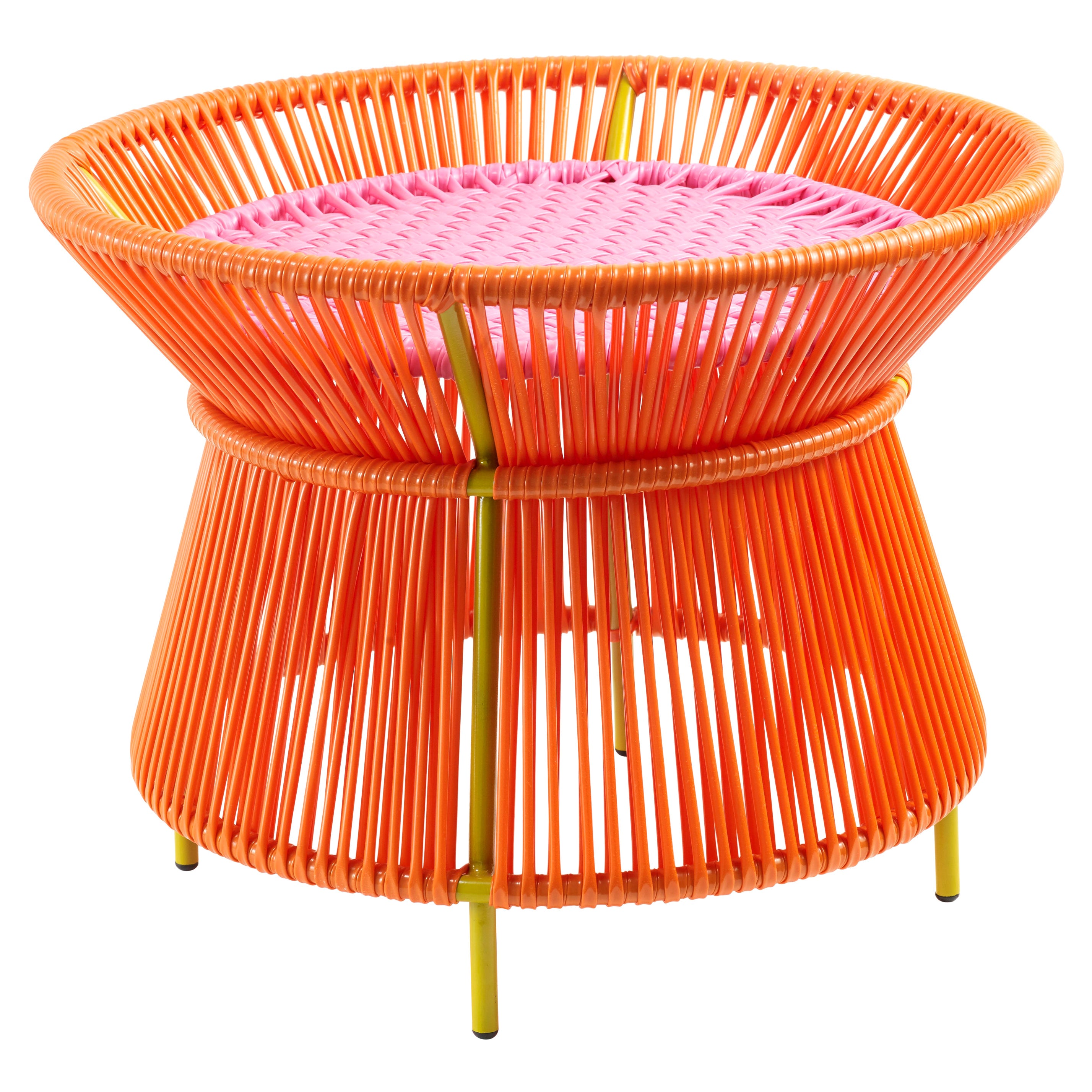 Orange Rose Caribe Basket Table di Sebastian Herkner