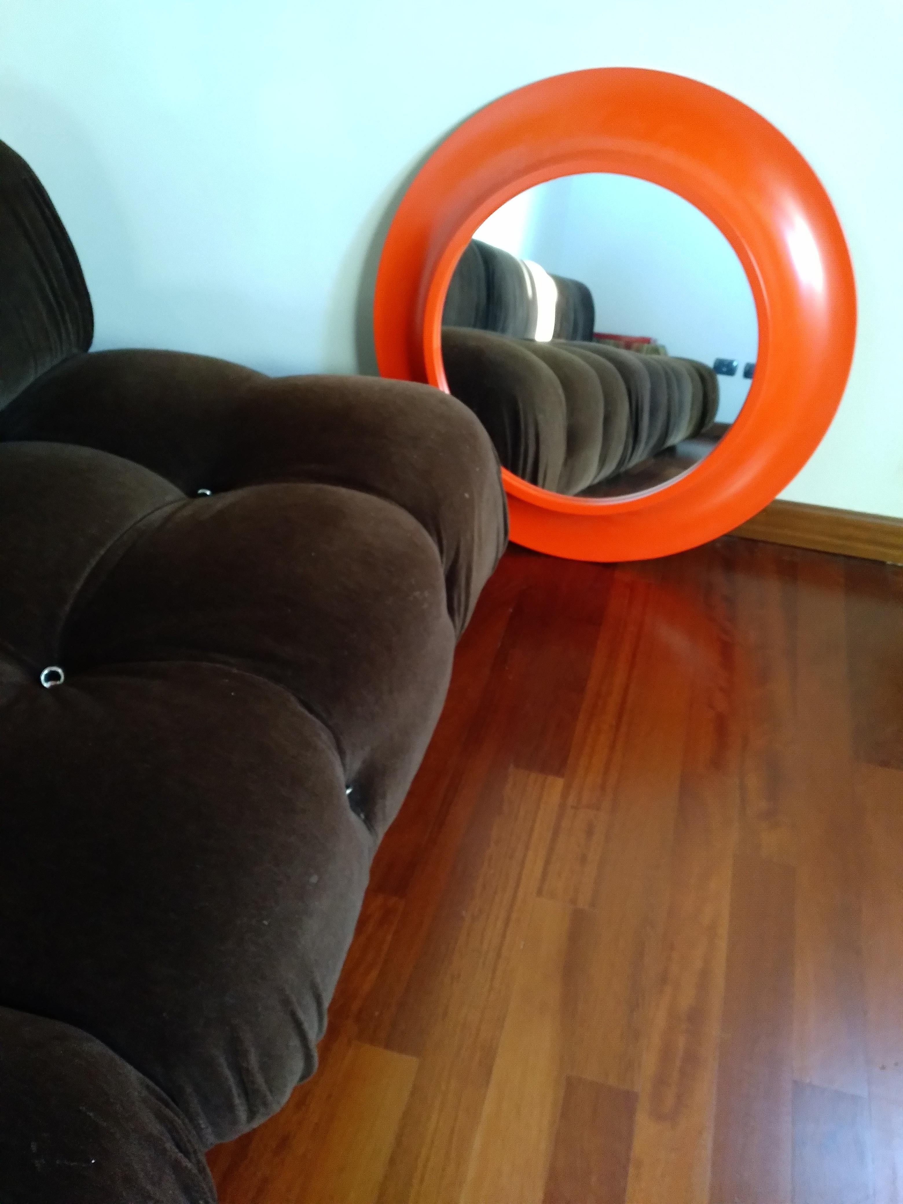 Orange Round Mirror Italian Work 1968s In Good Condition In Lucca, IT