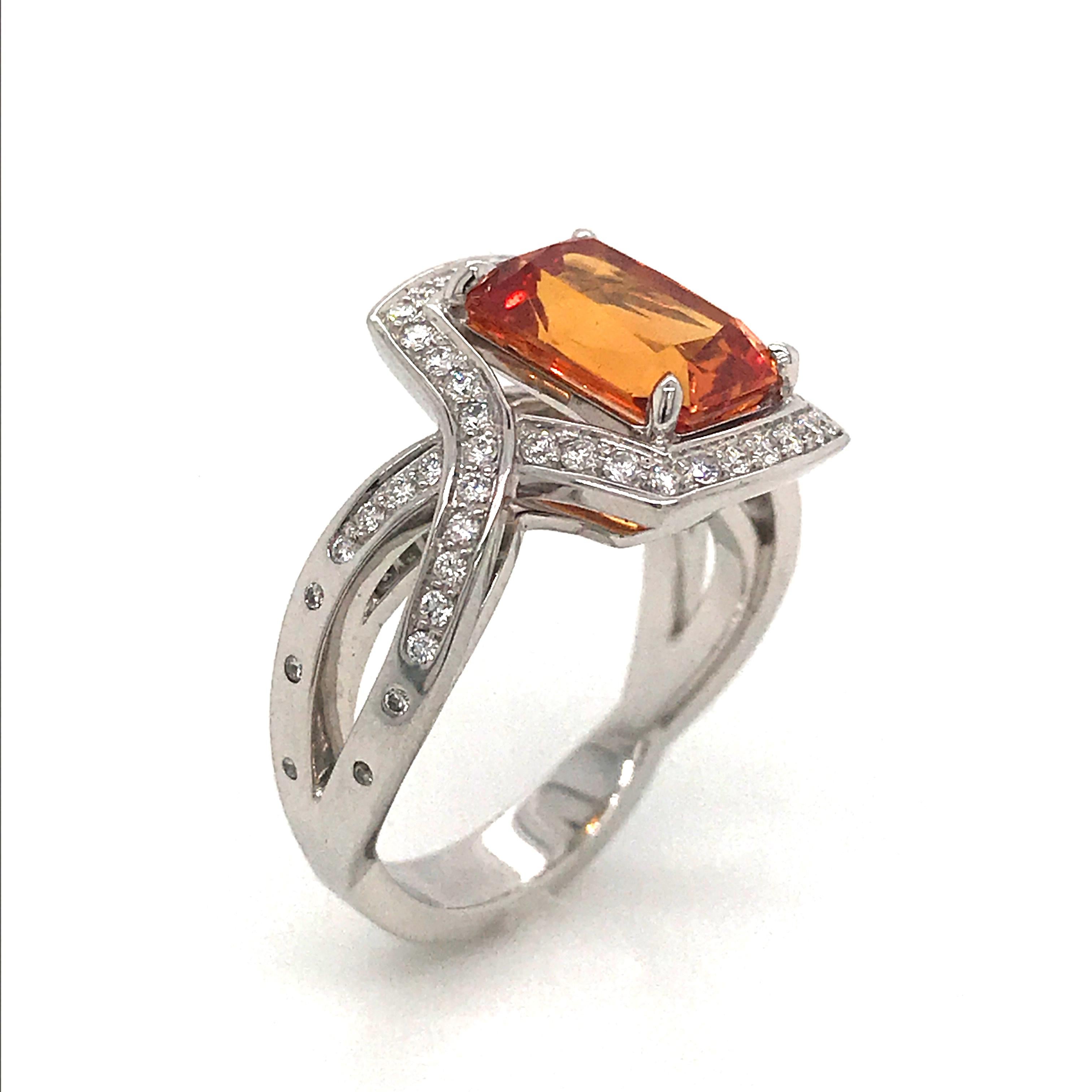 Orange Sapphire 3.84 Carat with Diamond in White Gold Ring 7