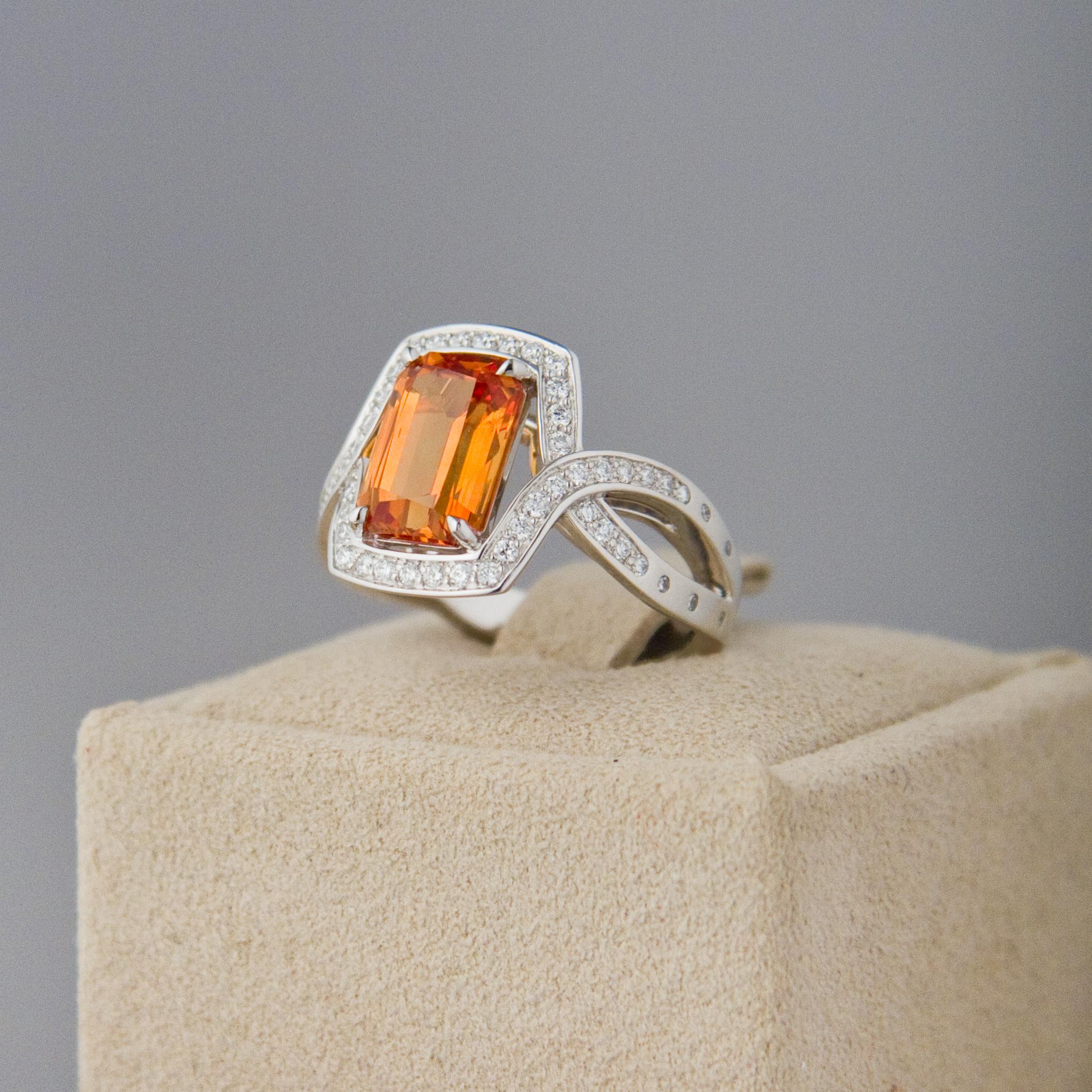 Women's Orange Sapphire 3.84 Carat with Diamond in White Gold Ring