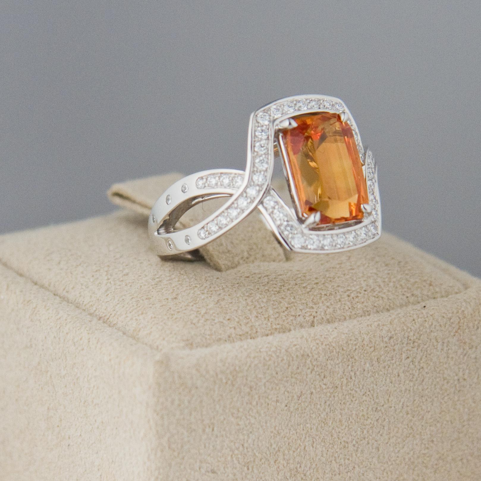 Orange Sapphire 3.84 Carat with Diamond in White Gold Ring 2
