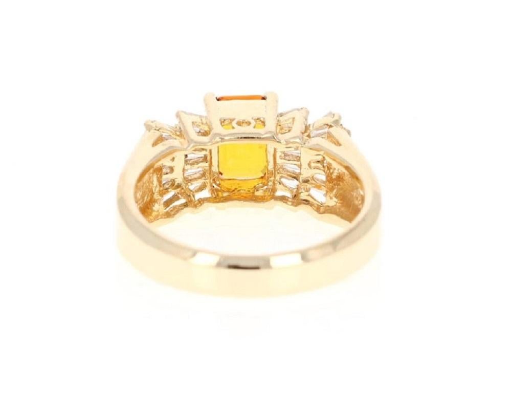 14 Karat Gelbgold Ring mit orangefarbenem Saphir Baguette Diamant (Zeitgenössisch) im Angebot