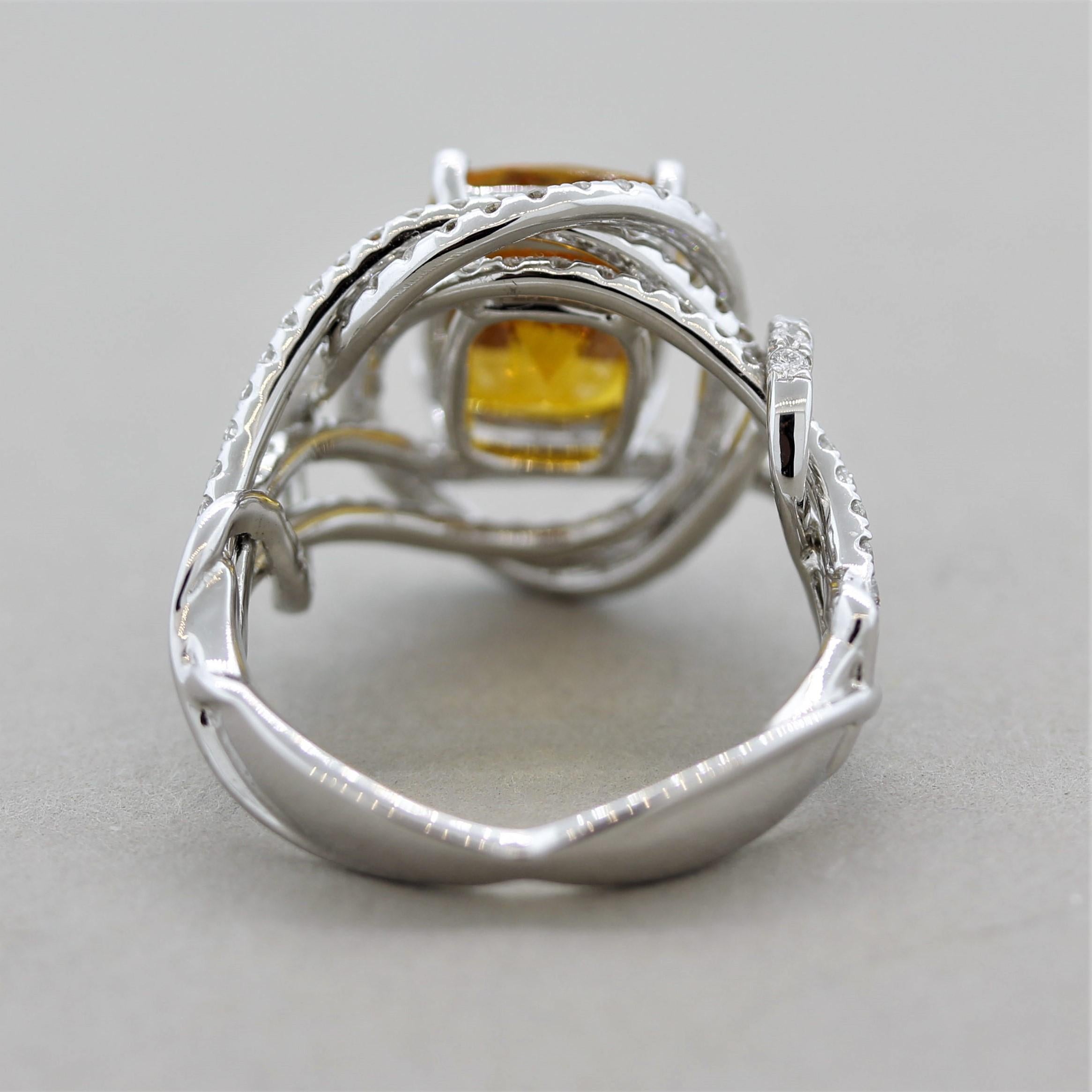 Orange Sapphire Diamond Gold Ring, GIA Certified In New Condition For Sale In Beverly Hills, CA