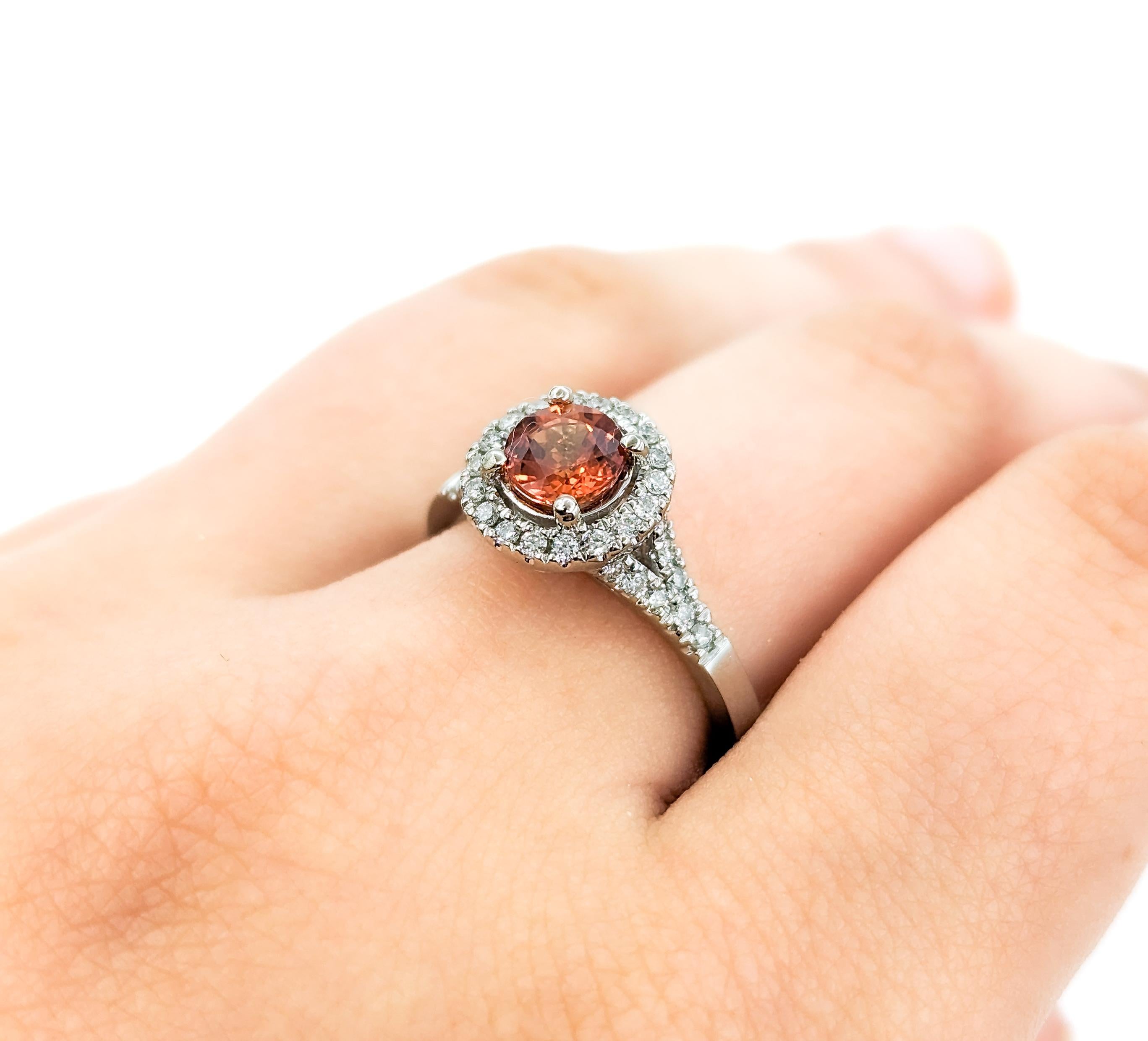 Orangefarbener Saphir & Diamantring aus Weißgold (Rundschliff)