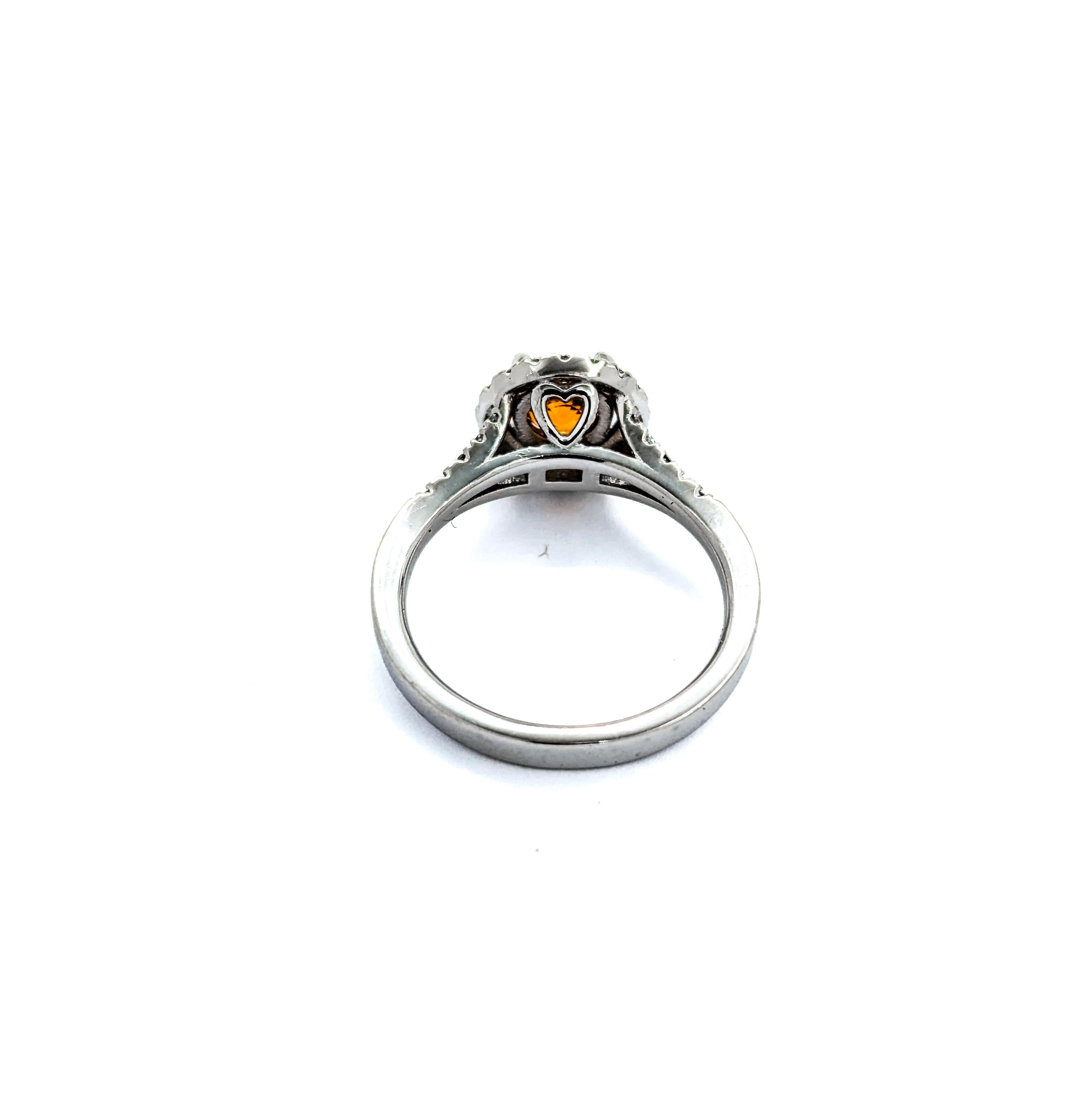 Orangefarbener Saphir & Diamantring aus Weißgold 1