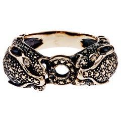Antiker Gold-Tierring J Dauphin, Jaguar-Ring mit doppeltem Kopf und Saphir