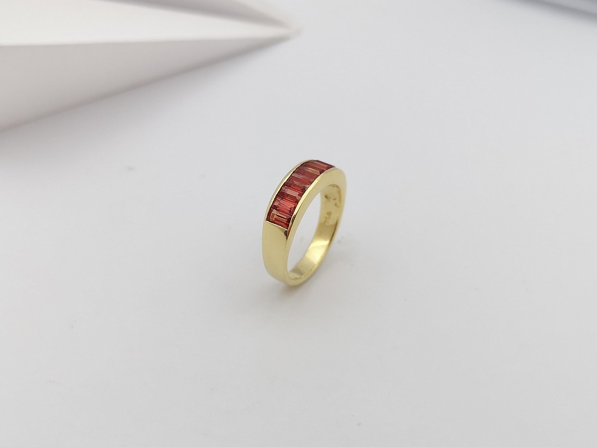 Orange Sapphire Ring Set in 18 Karat Gold Settings For Sale 4