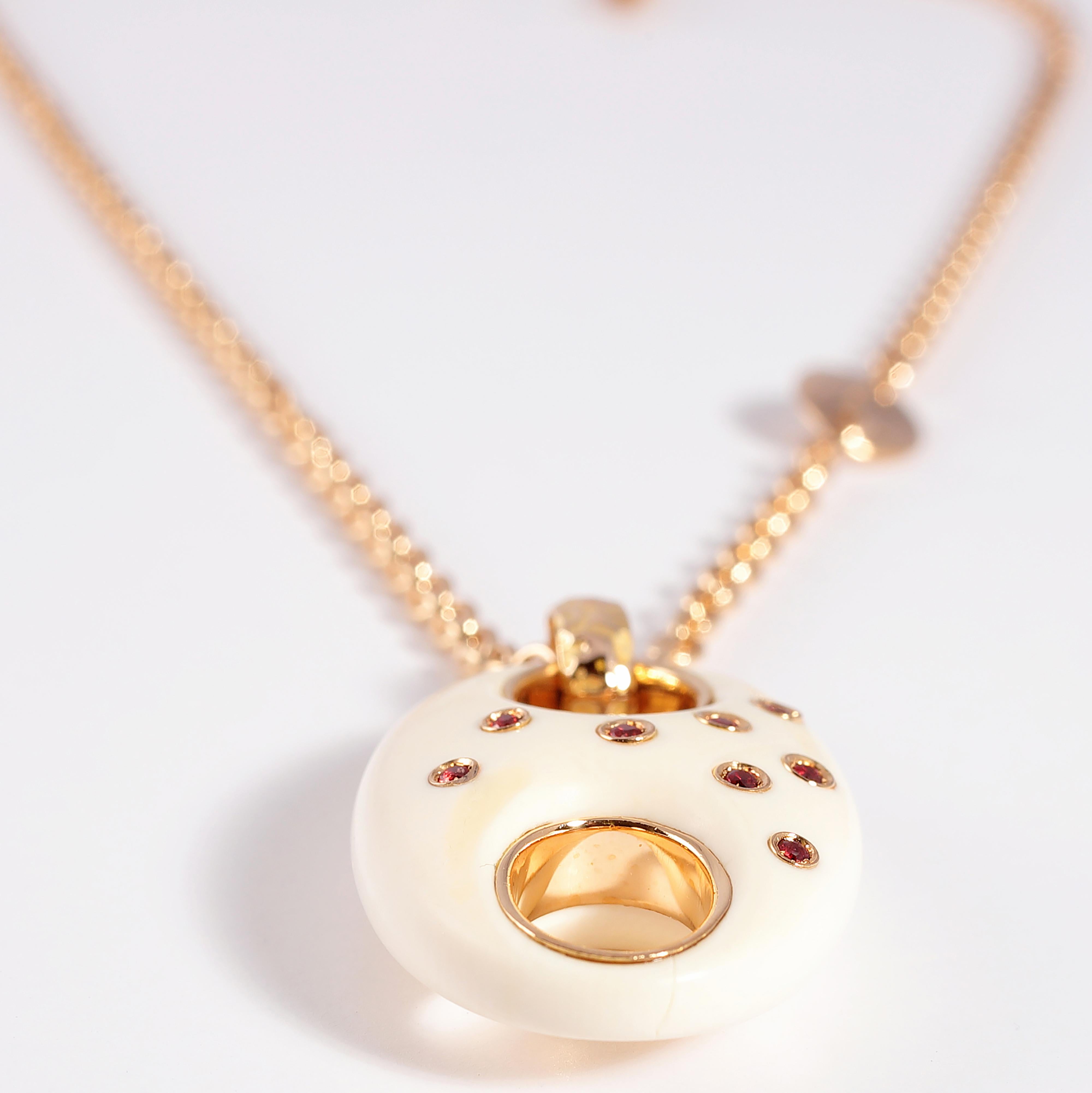 Orange Sapphire Rose Gold Fossil Ivory Valente Necklace In Good Condition For Sale In Dallas, TX