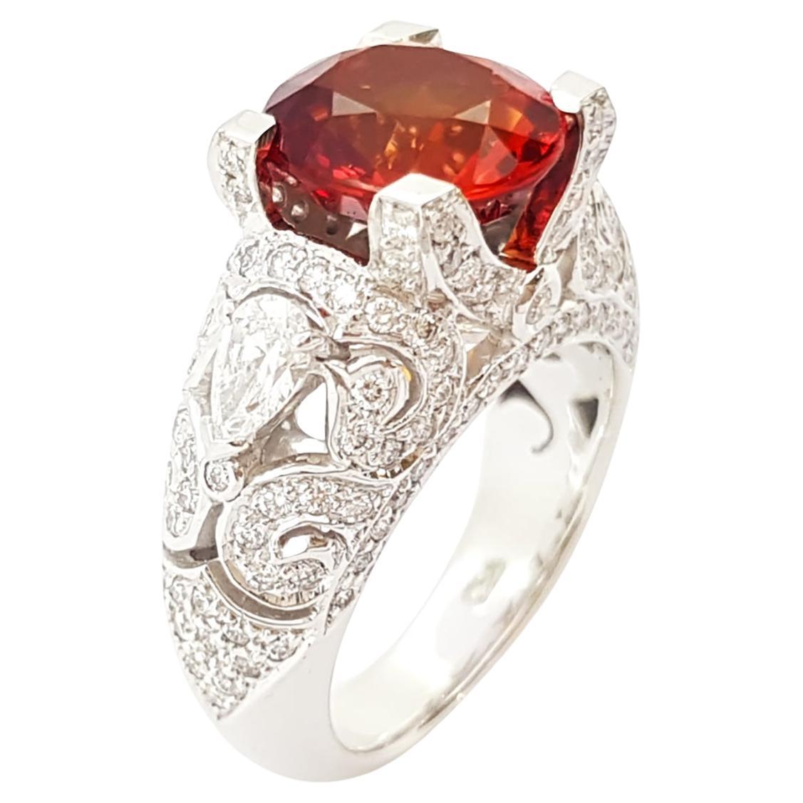 Orange Sapphire with Diamond Ring in 18K White Gold Settings