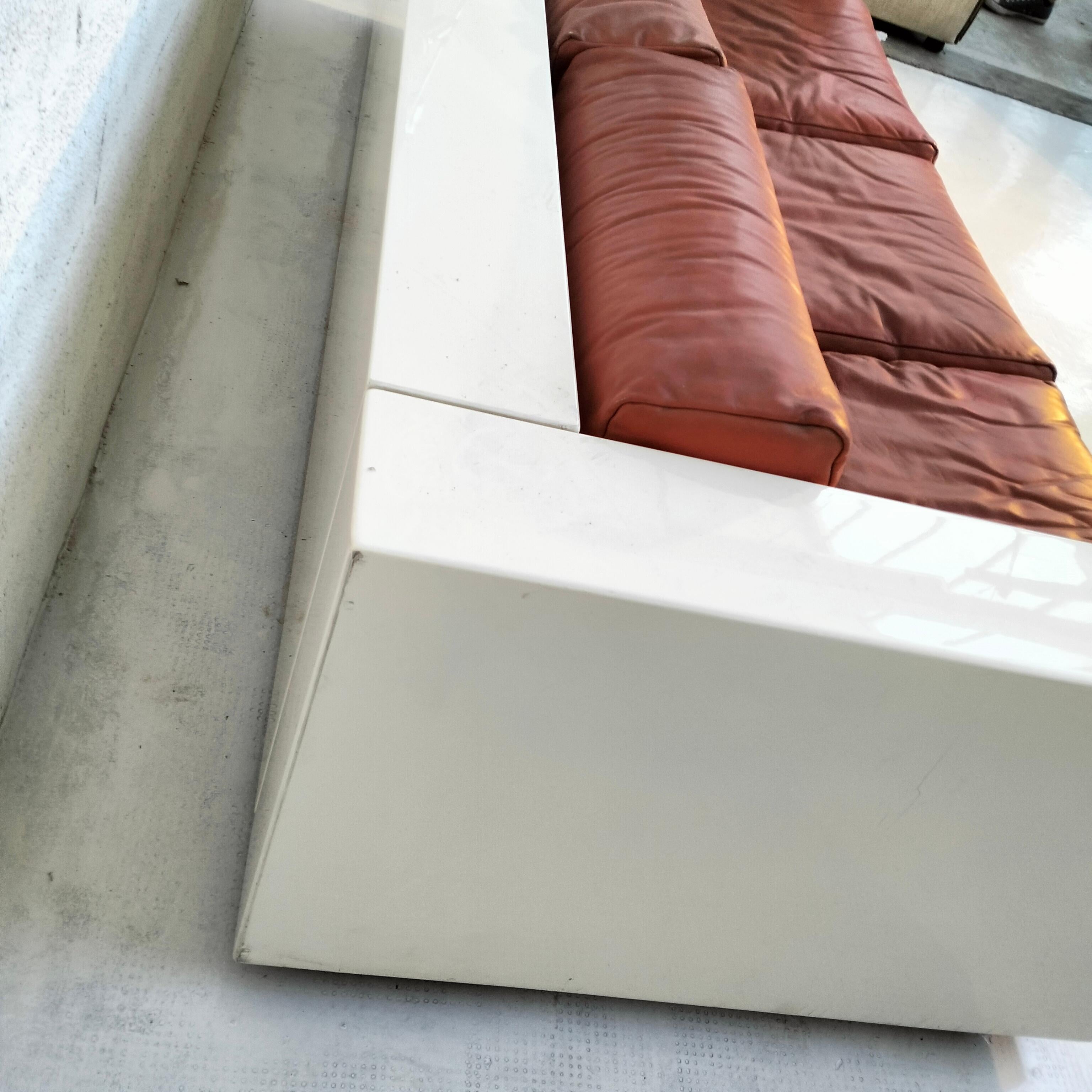 Orange “Saratoga” 3 seater sofa by Massimo and Lella Vignelli for Poltronova 60s For Sale 5