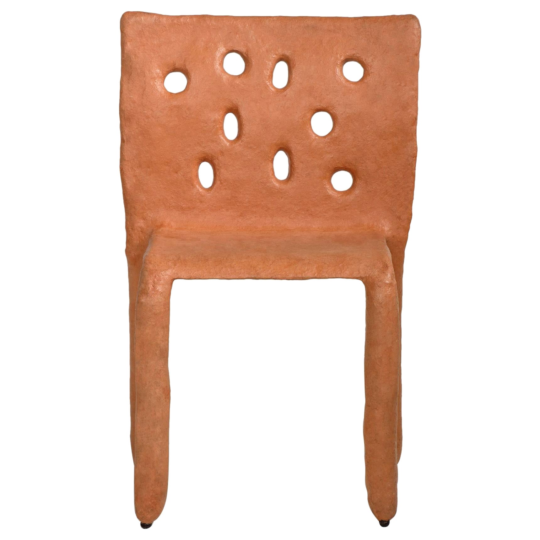 Sedia contemporanea scolpita arancione di Faina