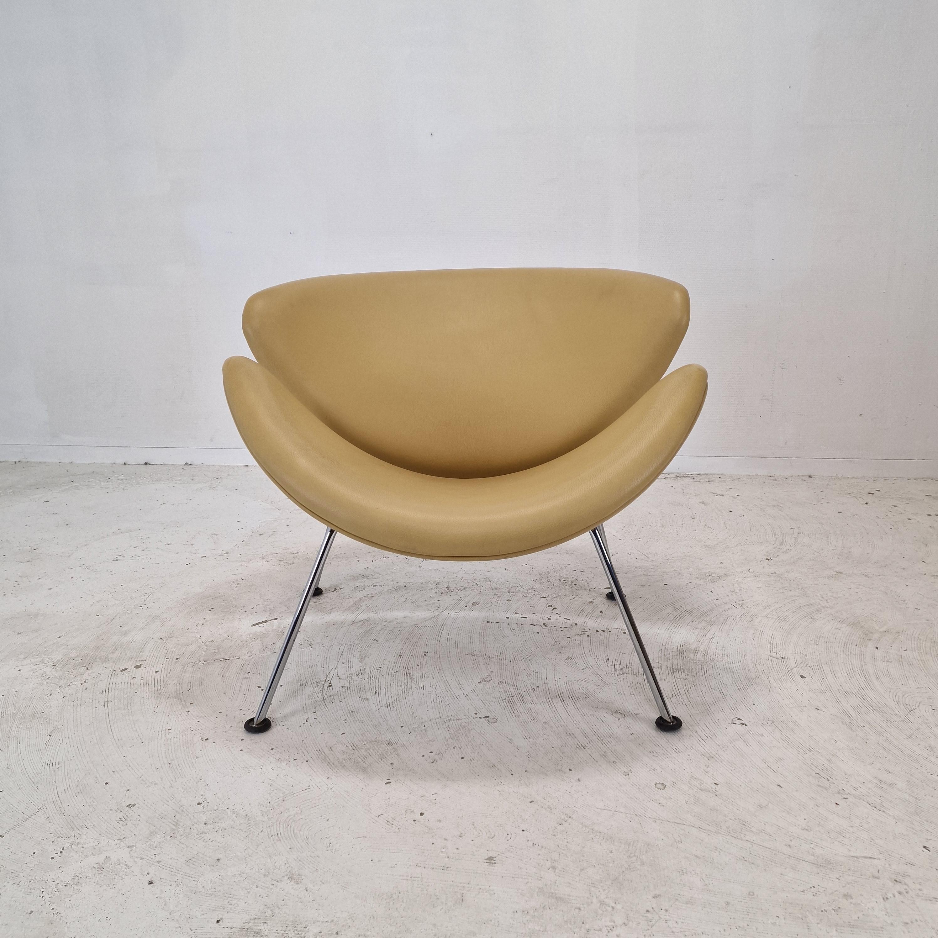 Dutch Orange Slice Chair by Pierre Paulin for Artifort, 1980s For Sale