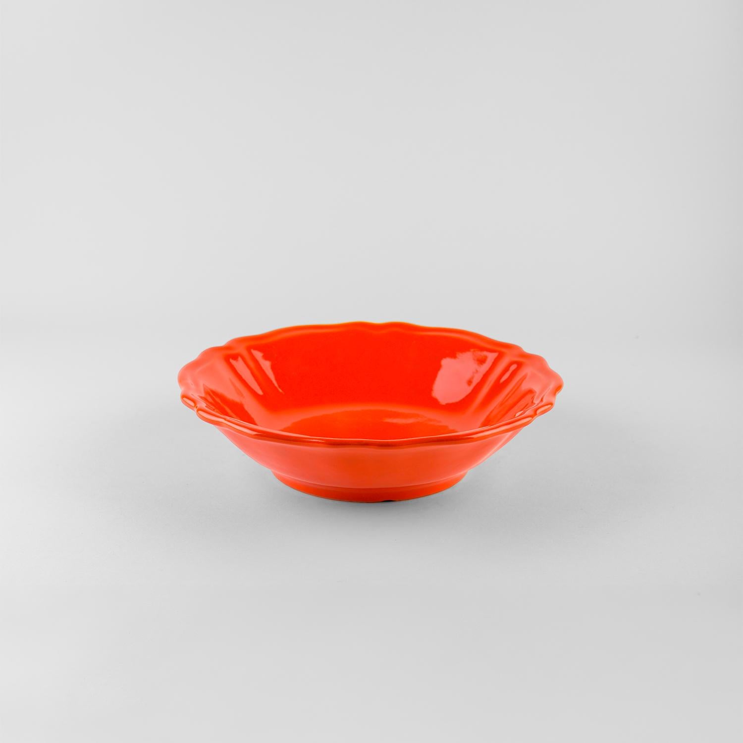 Los platos hondos naranjas sirven: Sopa, soporte, plato auxiliar para 4. Hecho a mano en Italia 2024 Cerámico en venta